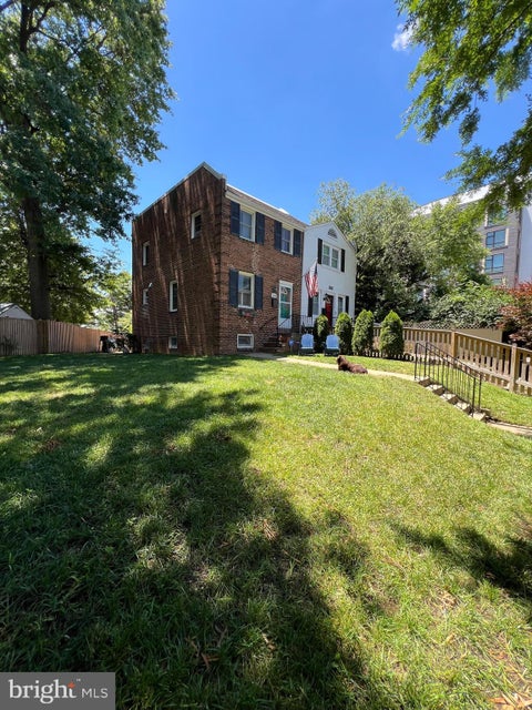 Townhouse For Rent - 1008 Bashford Lane<br/> ALEXANDRIA, VA 22314