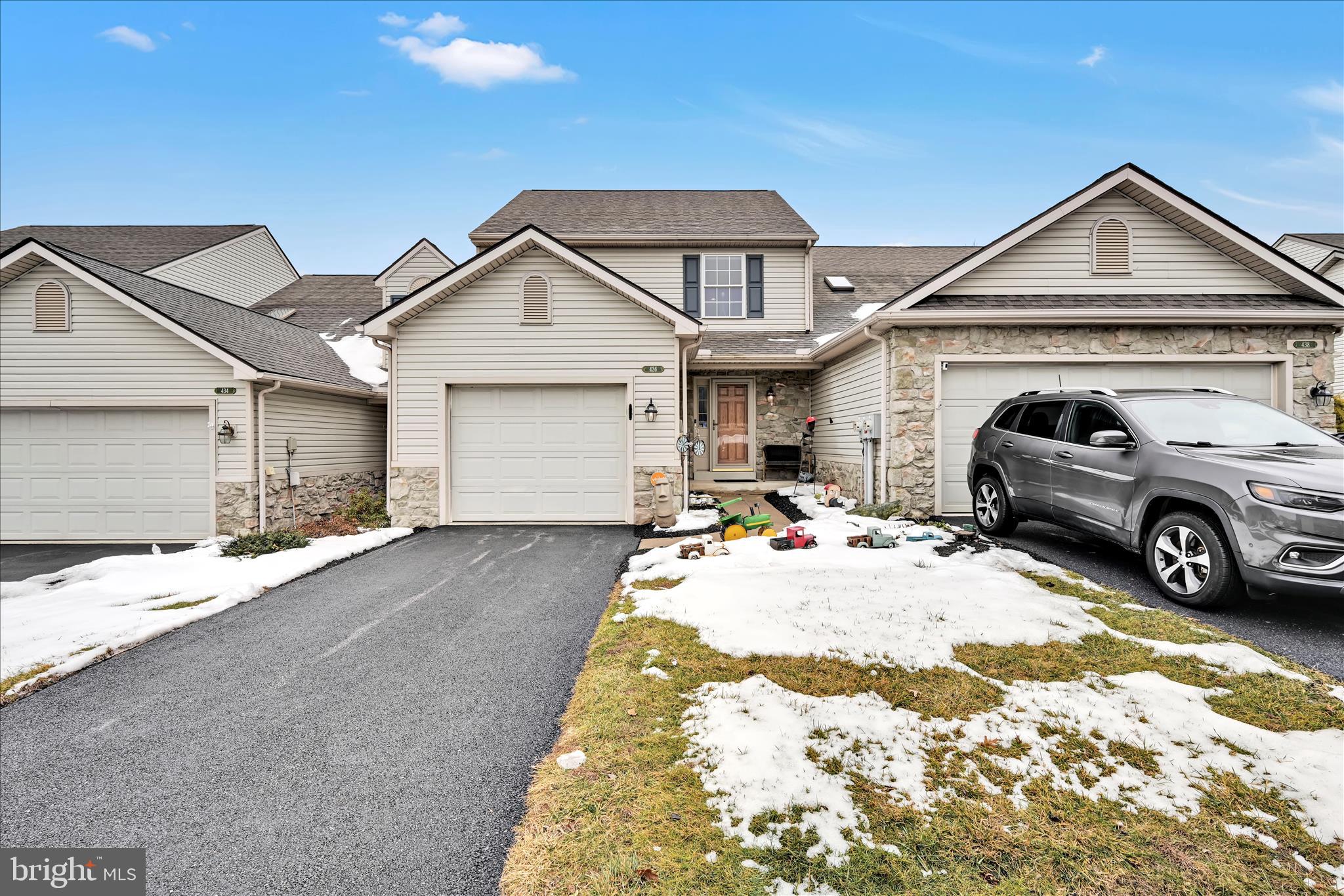 GRANDVIEW MEADOWS - Residential