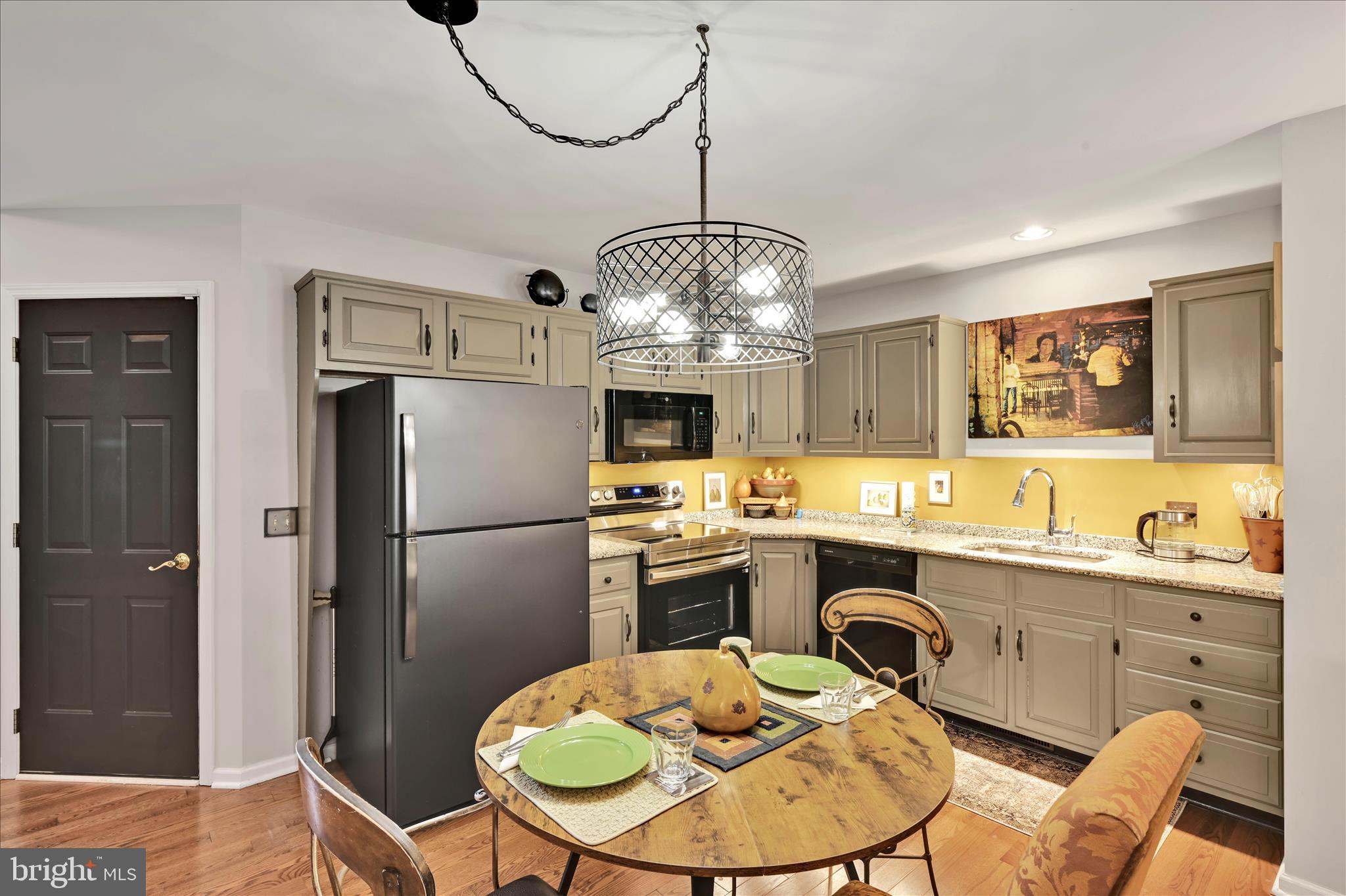 GRANDVIEW MEADOWS - Residential