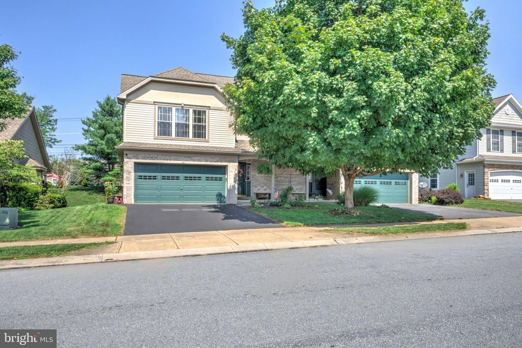 Photo of 75 Gentleness Drive, EPHRATA, PA 17522 (MLS # PALA2074040)