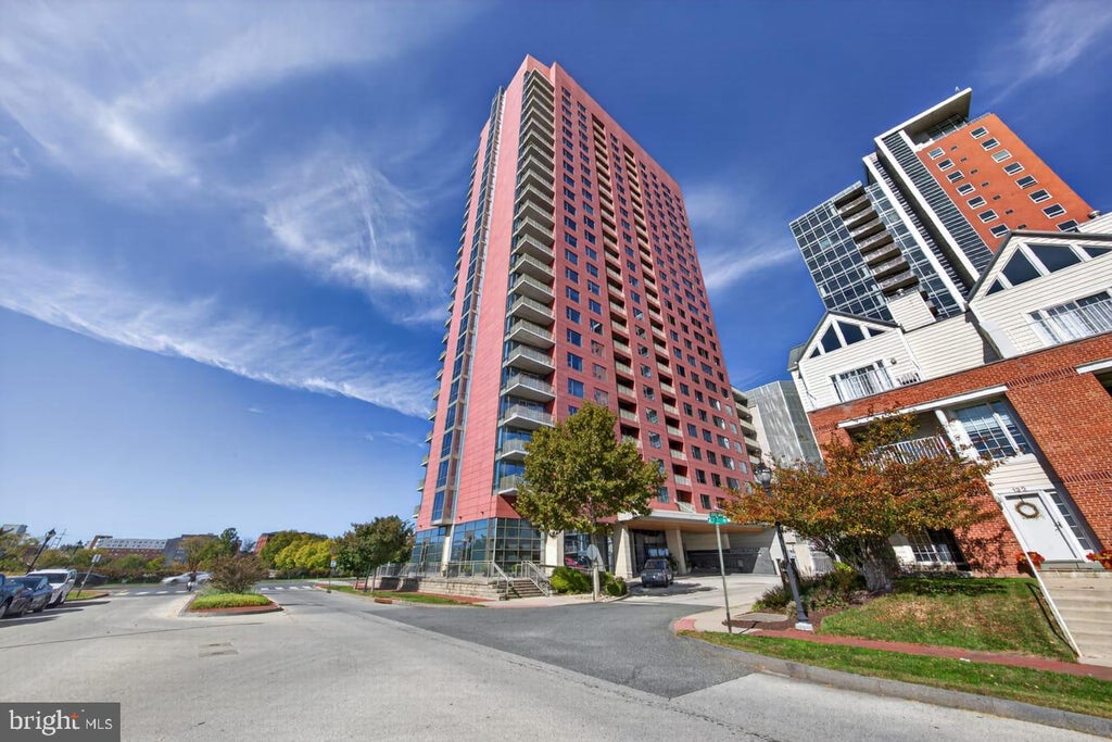 Photo of 105 Christina Landing Drive #1601, WILMINGTON, DE 19801 (MLS # DENC2113390)