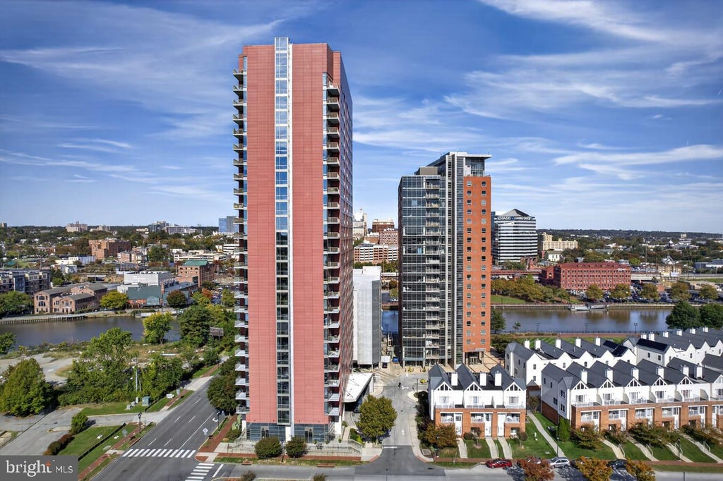 Photo of 105 Christina Landing Drive #1601, WILMINGTON, DE 19801 (MLS # DENC2113390)