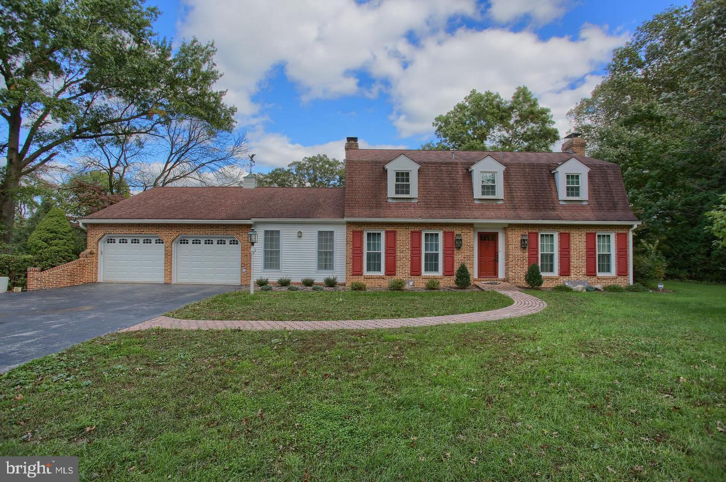 This stunning, updated home has a beautiful back yard view of the golf course. There's so much to love about this home, from the updated kitchen to the large laundry room, to the beautiful salt water inground pool that over looks a golf course. The master bedroom has a very large walk in closet/room just waiting for your personal touch. There are two original bathrooms but the rest of the home has been updated. It's located at the end of the street to add extra privacy. You don't want to miss this beauty, call or book your showing today. **Professional photos to come** Settlement is contingent on owner finding a place to live*