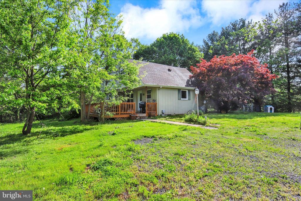 Photo of 620 Saint Johns Road, LITTLESTOWN, PA 17340 (MLS # PAAD2021186)