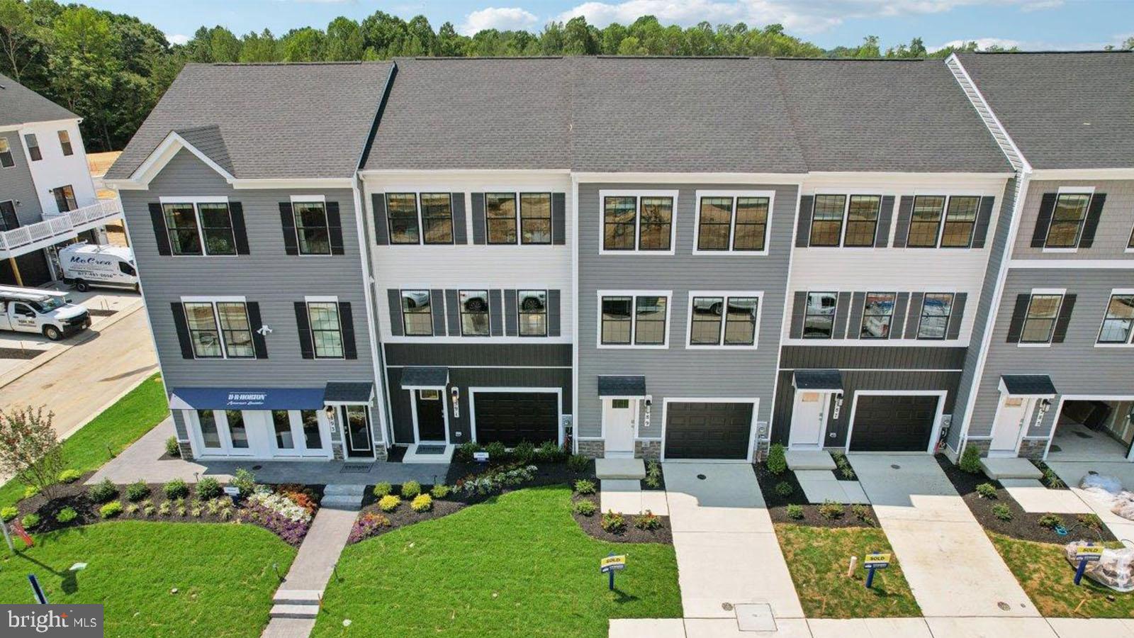 PINEGROVE - Residential