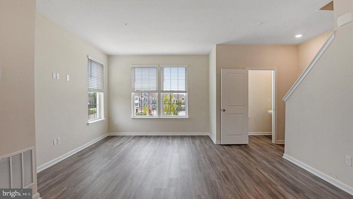 PINEGROVE - Residential