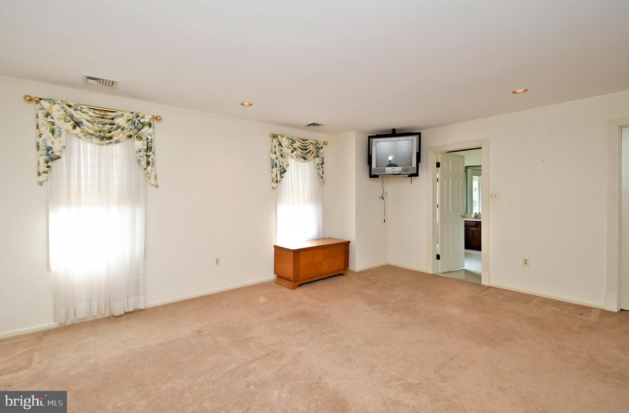 SUTPHIN PINES - Residential