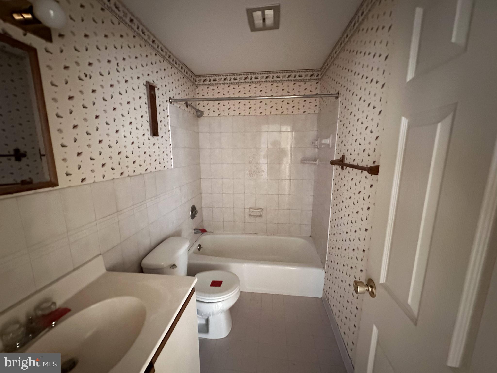 WARREN LODGE - Residential