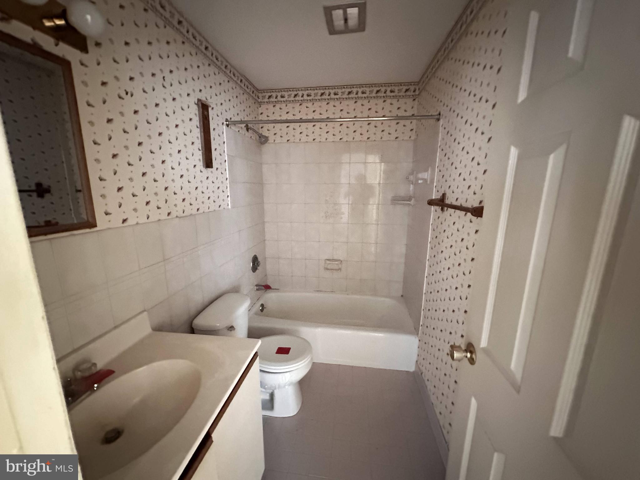 WARREN LODGE - Residential