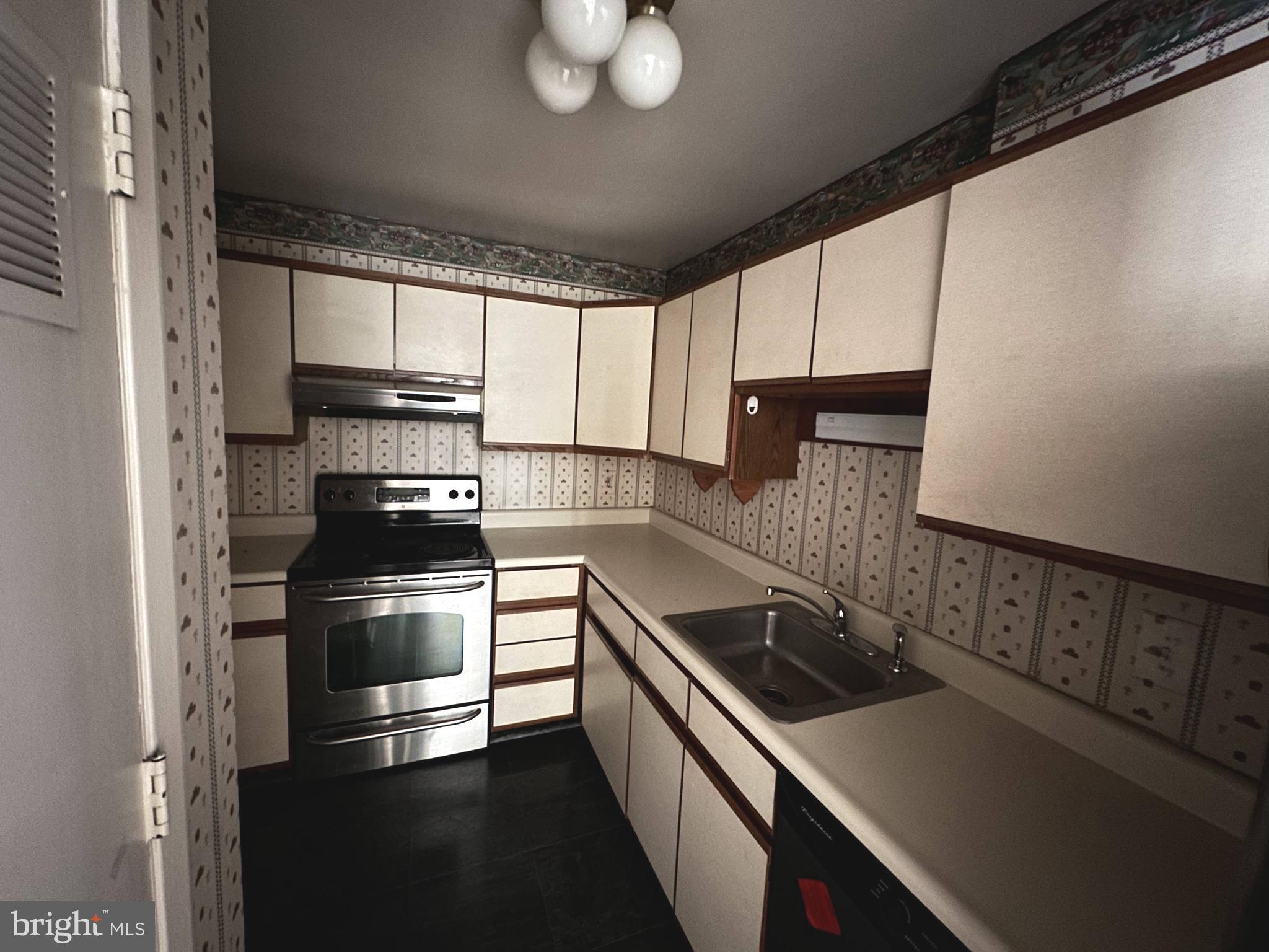 WARREN LODGE - Residential