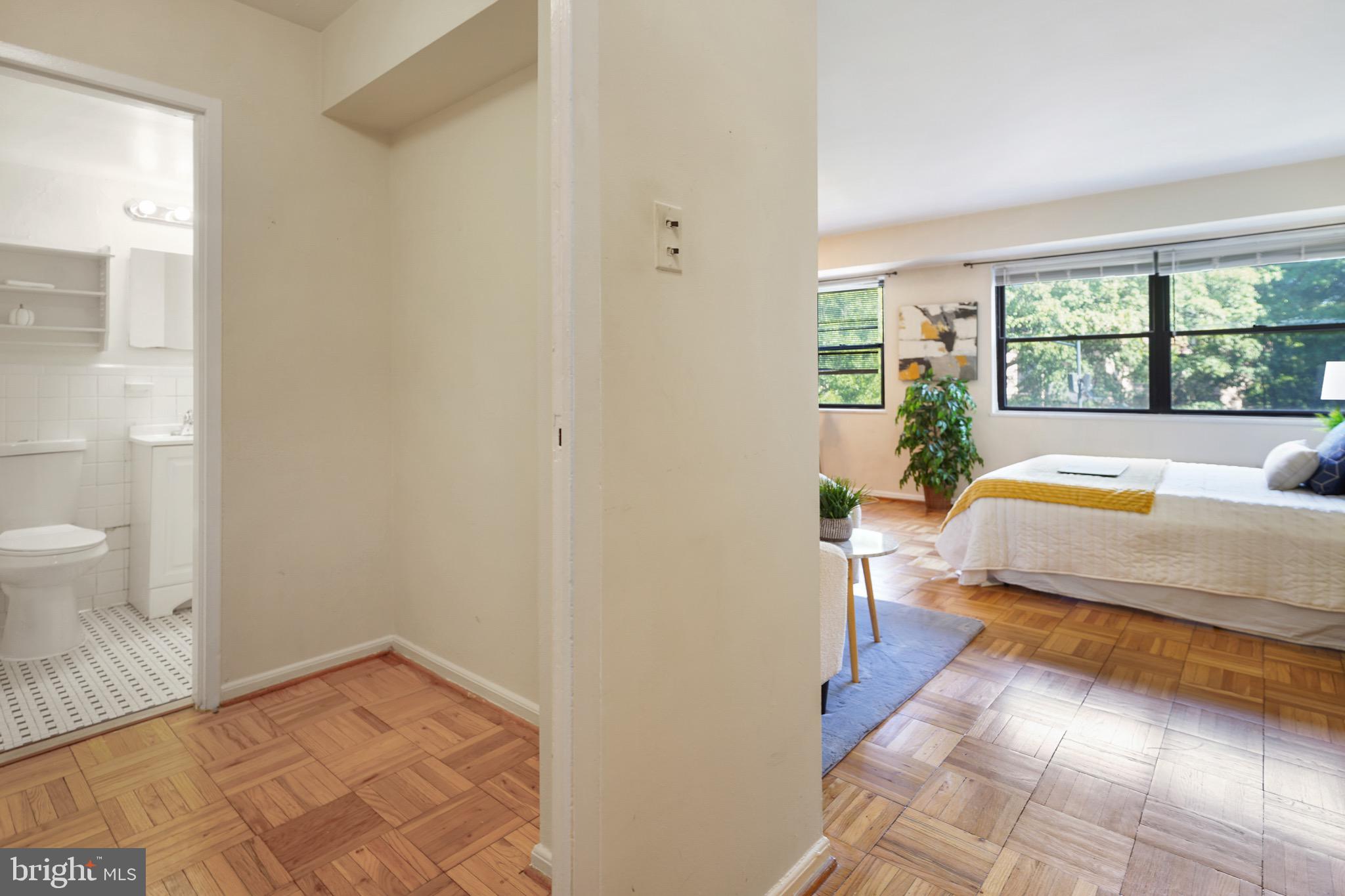 1801 CLYDESDALE PLACE NW 518