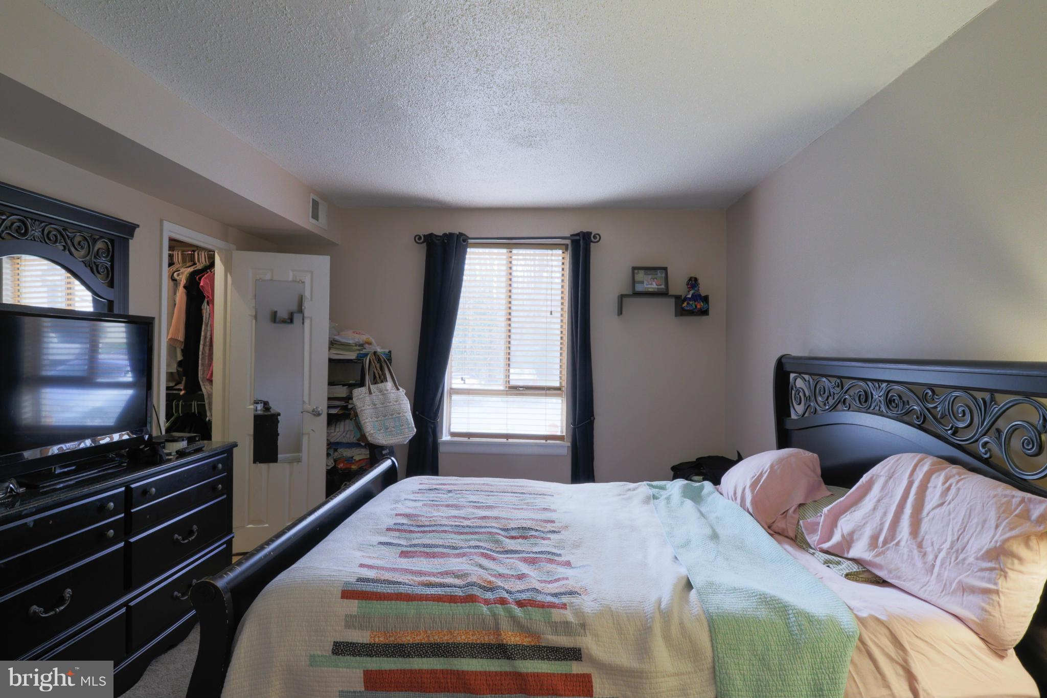 SHADOWOOD - Residential