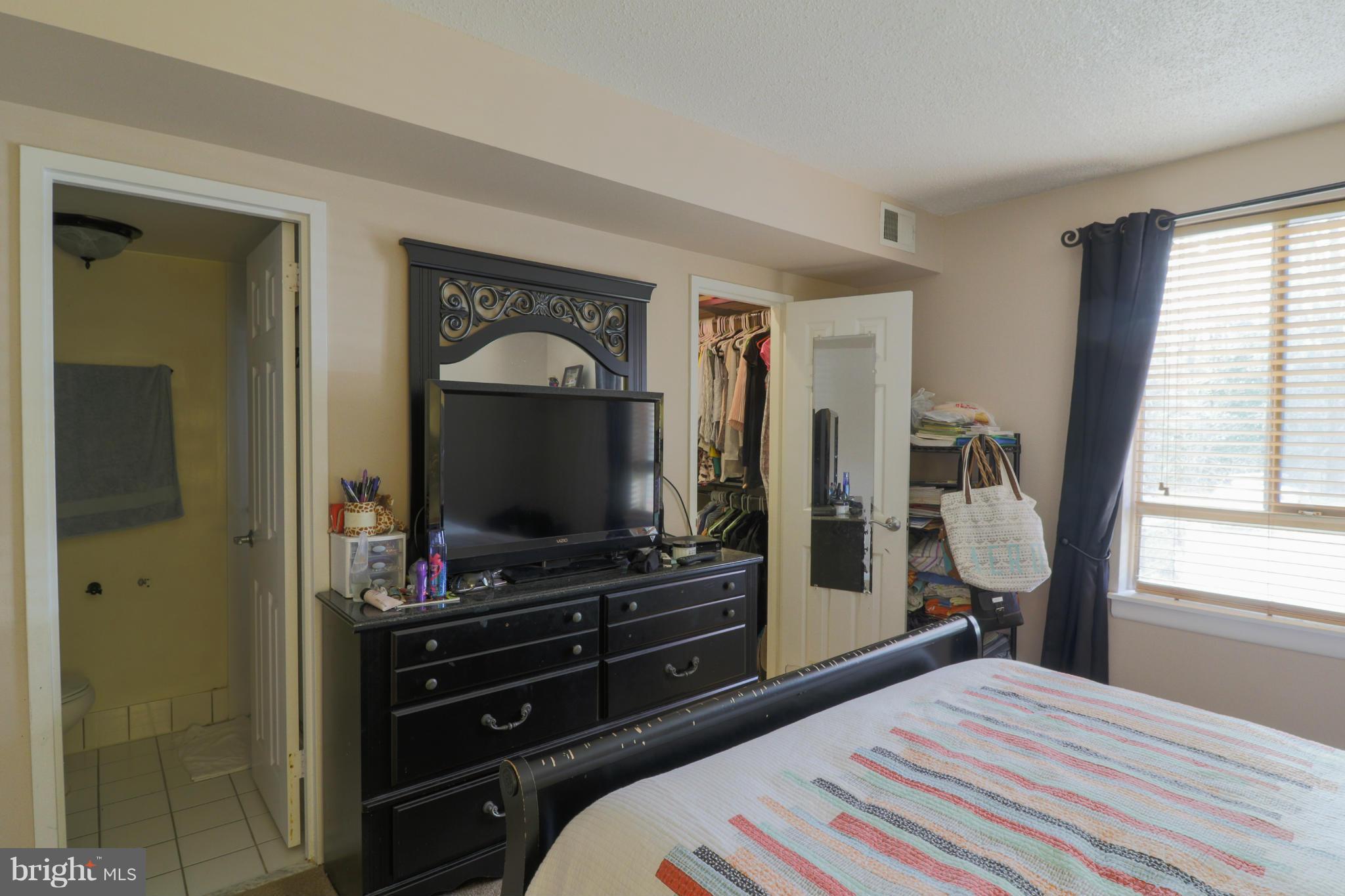 SHADOWOOD - Residential