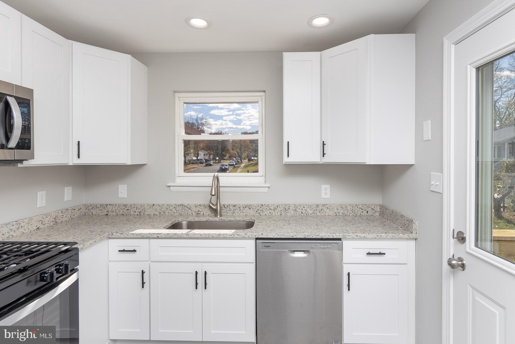 VILLAGE OF OLDE MILL - Residential