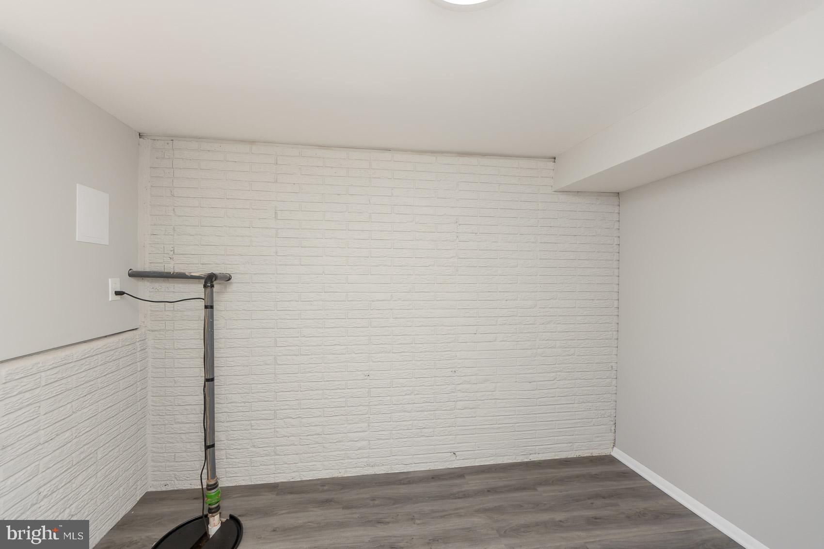 VILLAGE OF OLDE MILL - Residential