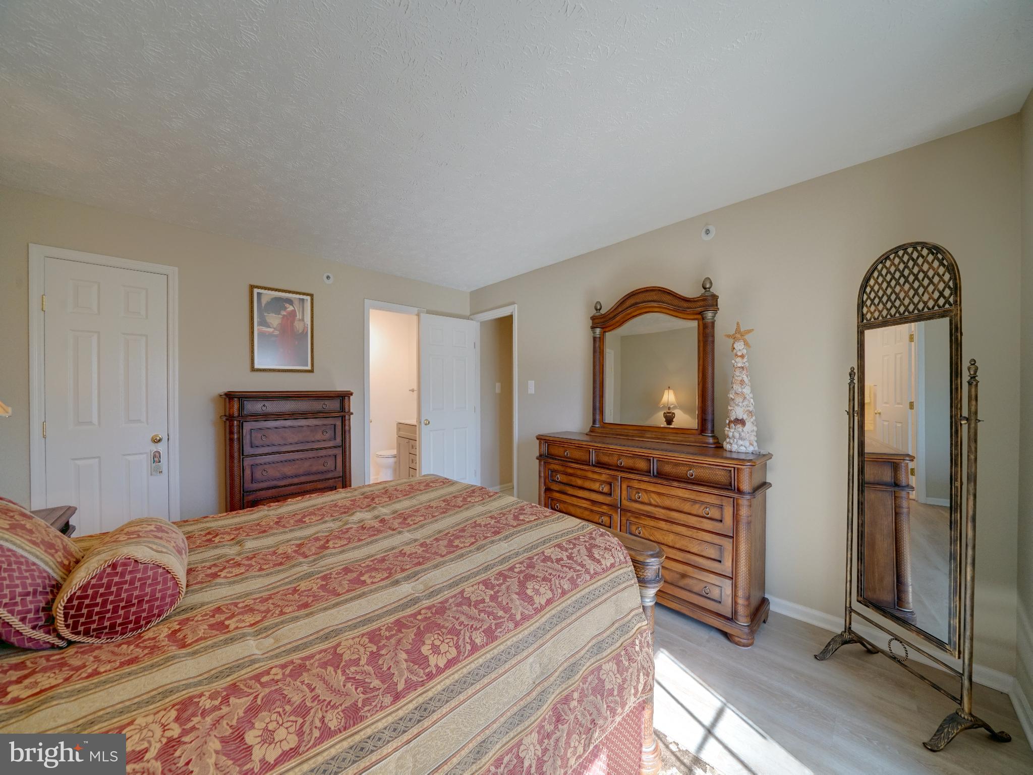 ROCKBURN COMMONS III - Residential