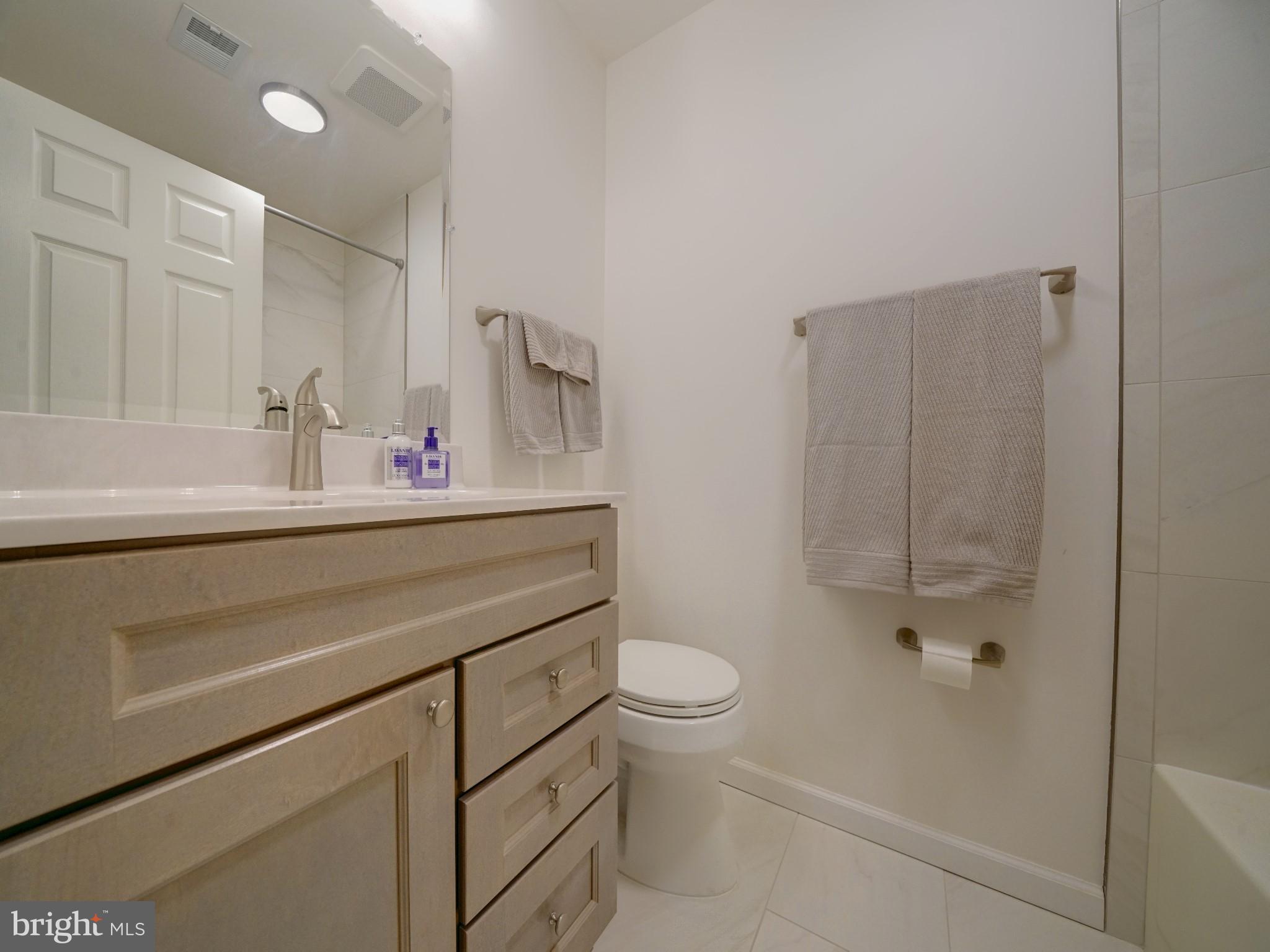 ROCKBURN COMMONS III - Residential