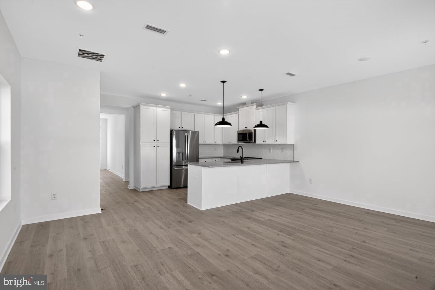 309 CLEMENT LOOP