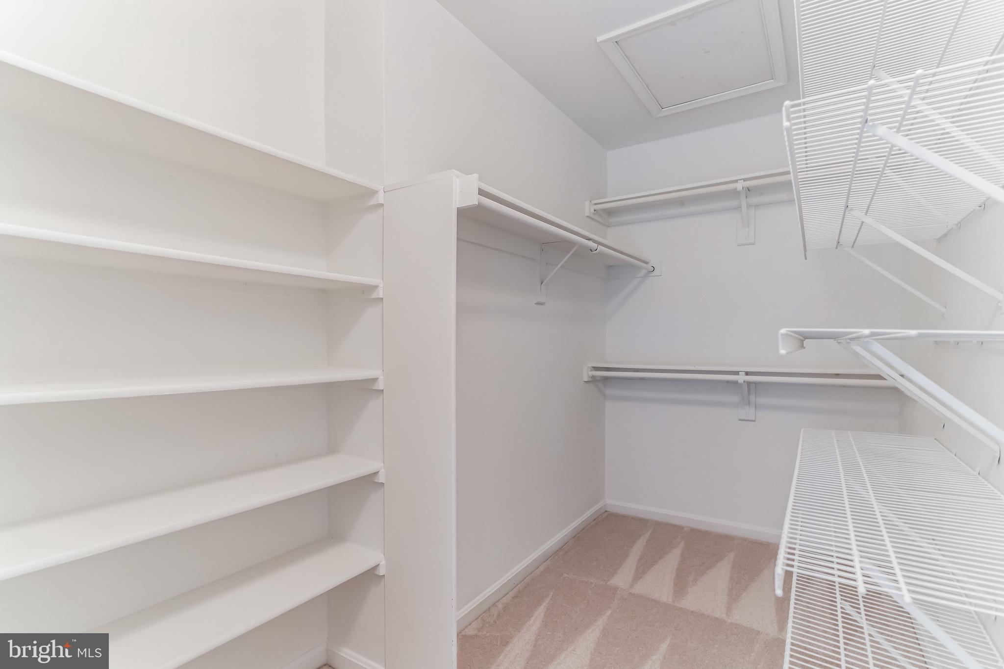 KENSINGTON COURTS - Residential Lease