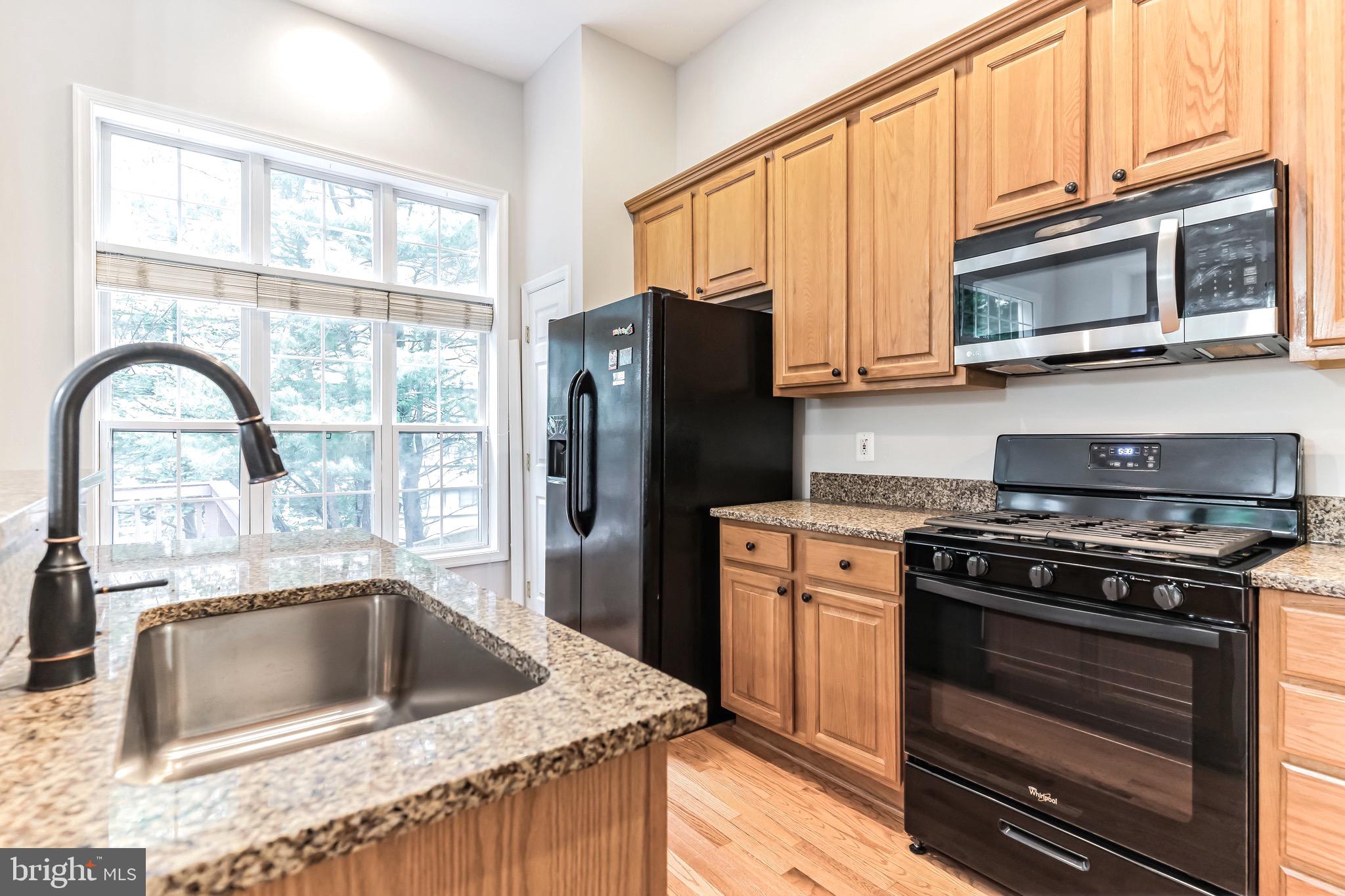 KENSINGTON COURTS - Residential Lease