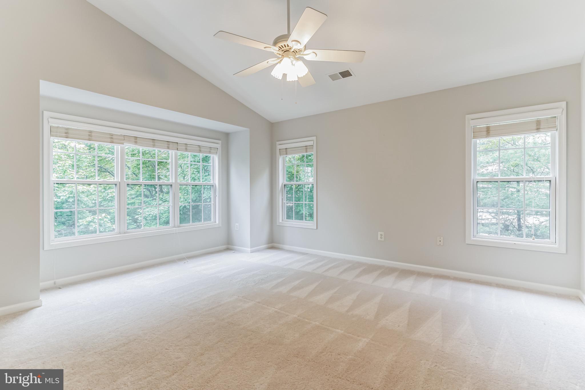 KENSINGTON COURTS - Residential Lease