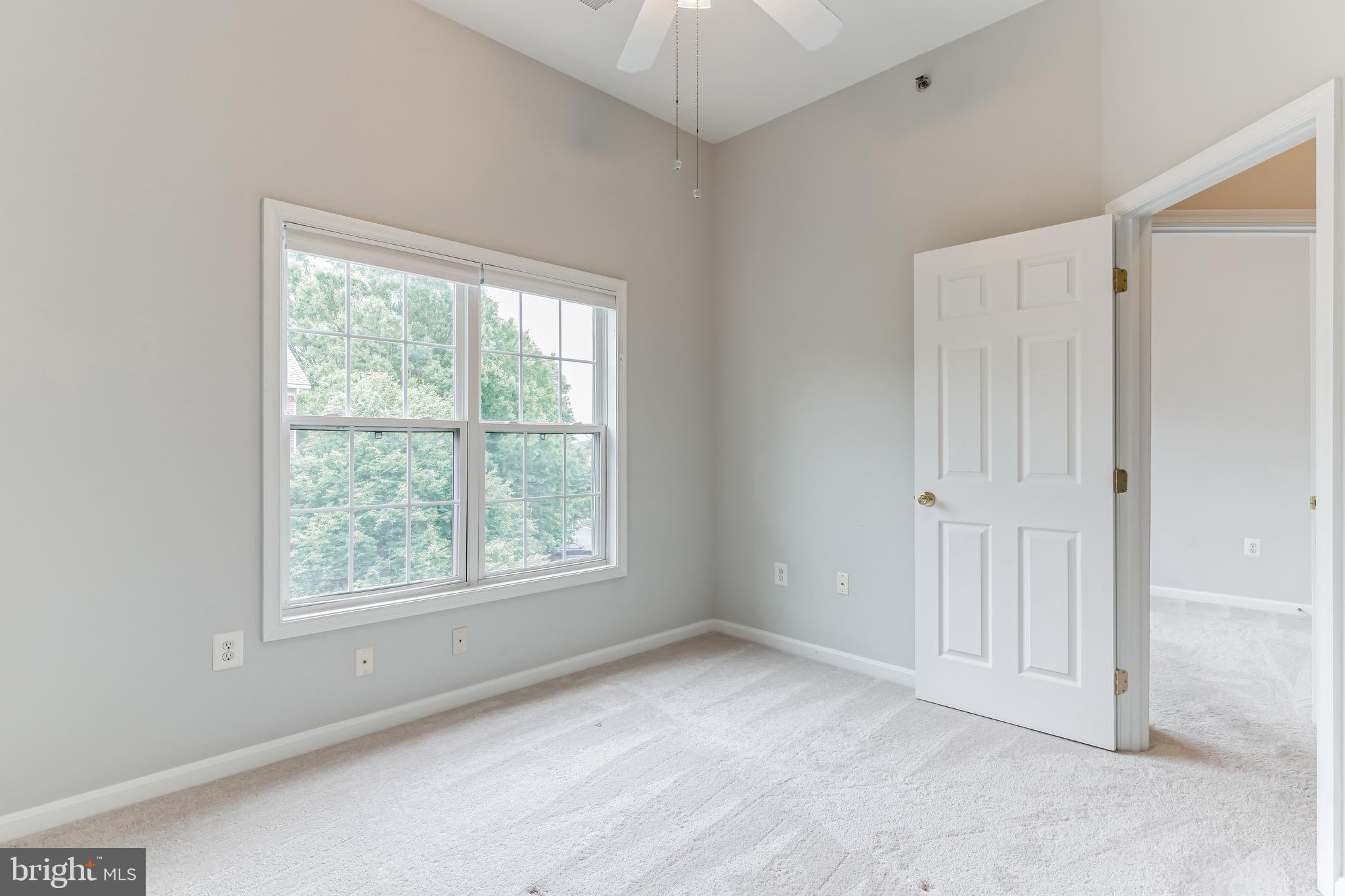 KENSINGTON COURTS - Residential Lease