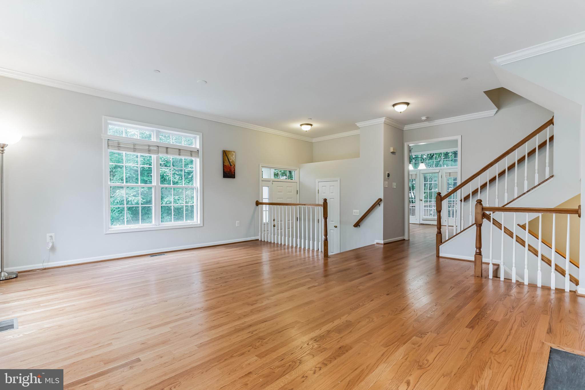 KENSINGTON COURTS - Residential Lease