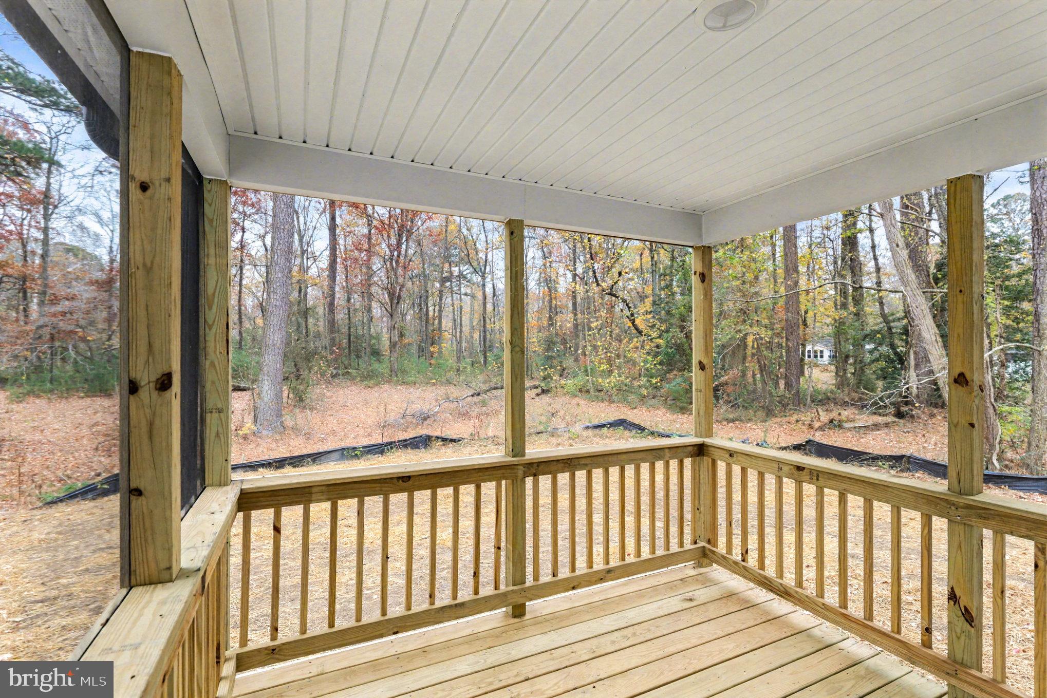 CABIN POINT / GLEBE HARBOR - Residential