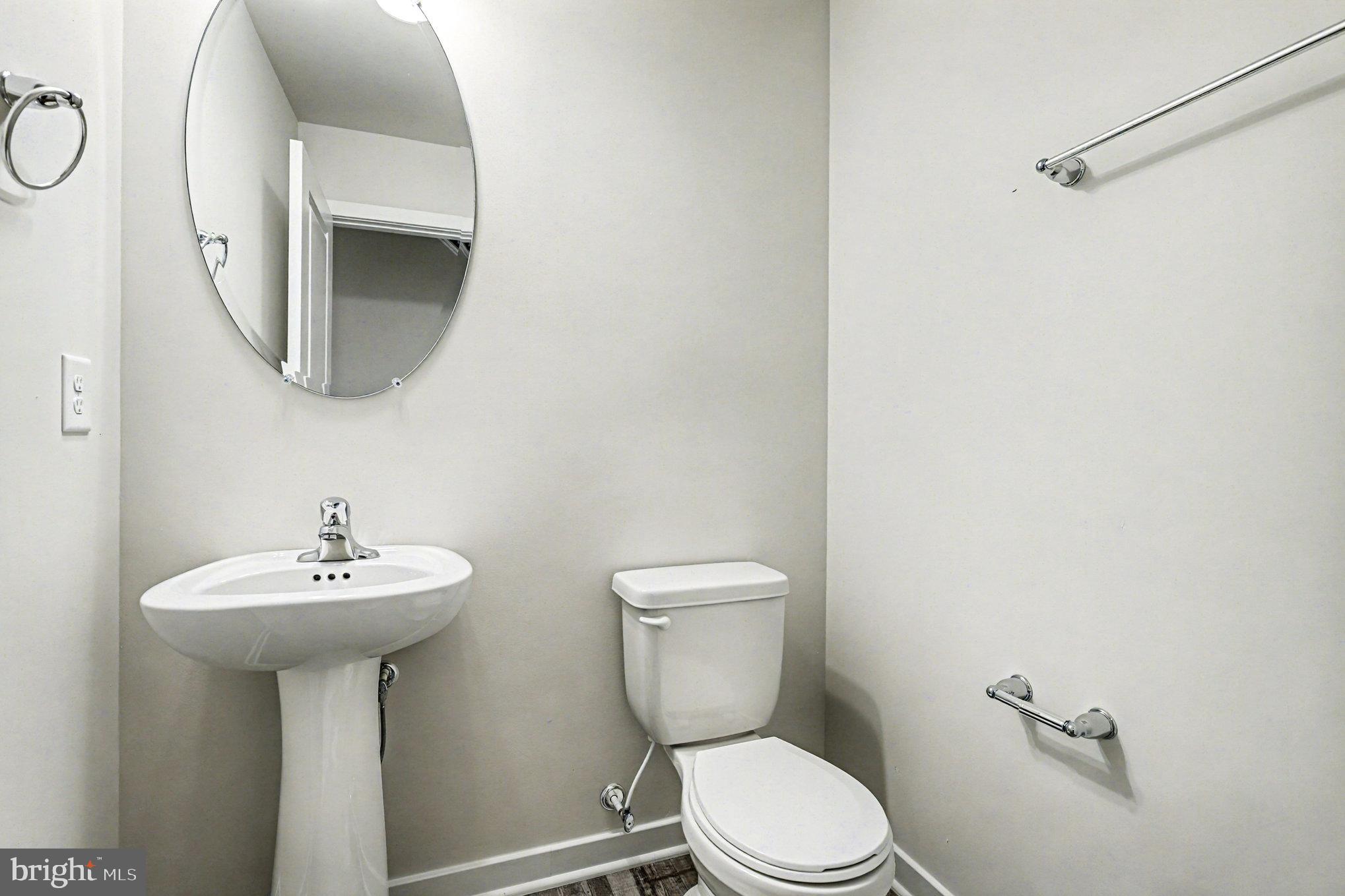 CABIN POINT / GLEBE HARBOR - Residential