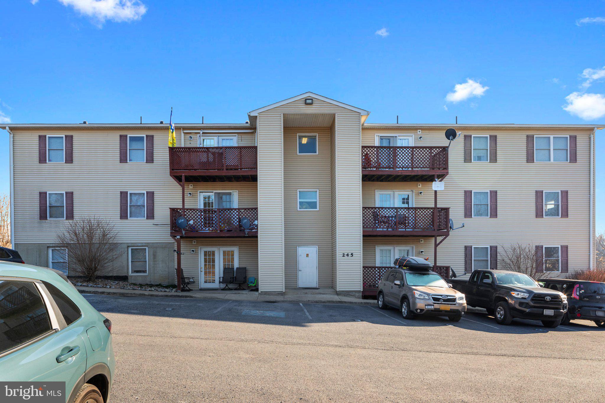 DAVIS STRASBURG - Residential