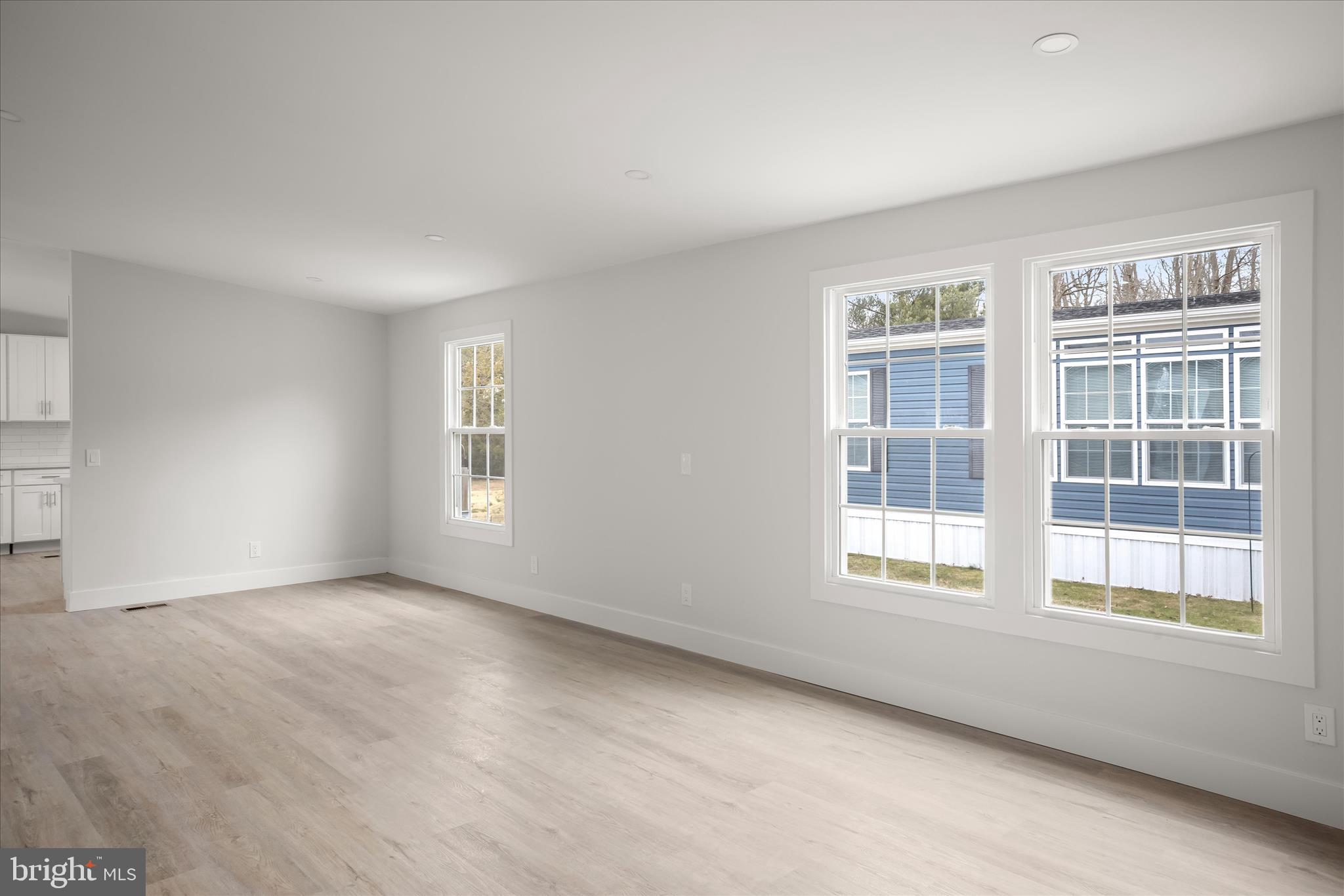 SHADY PARK - Residential