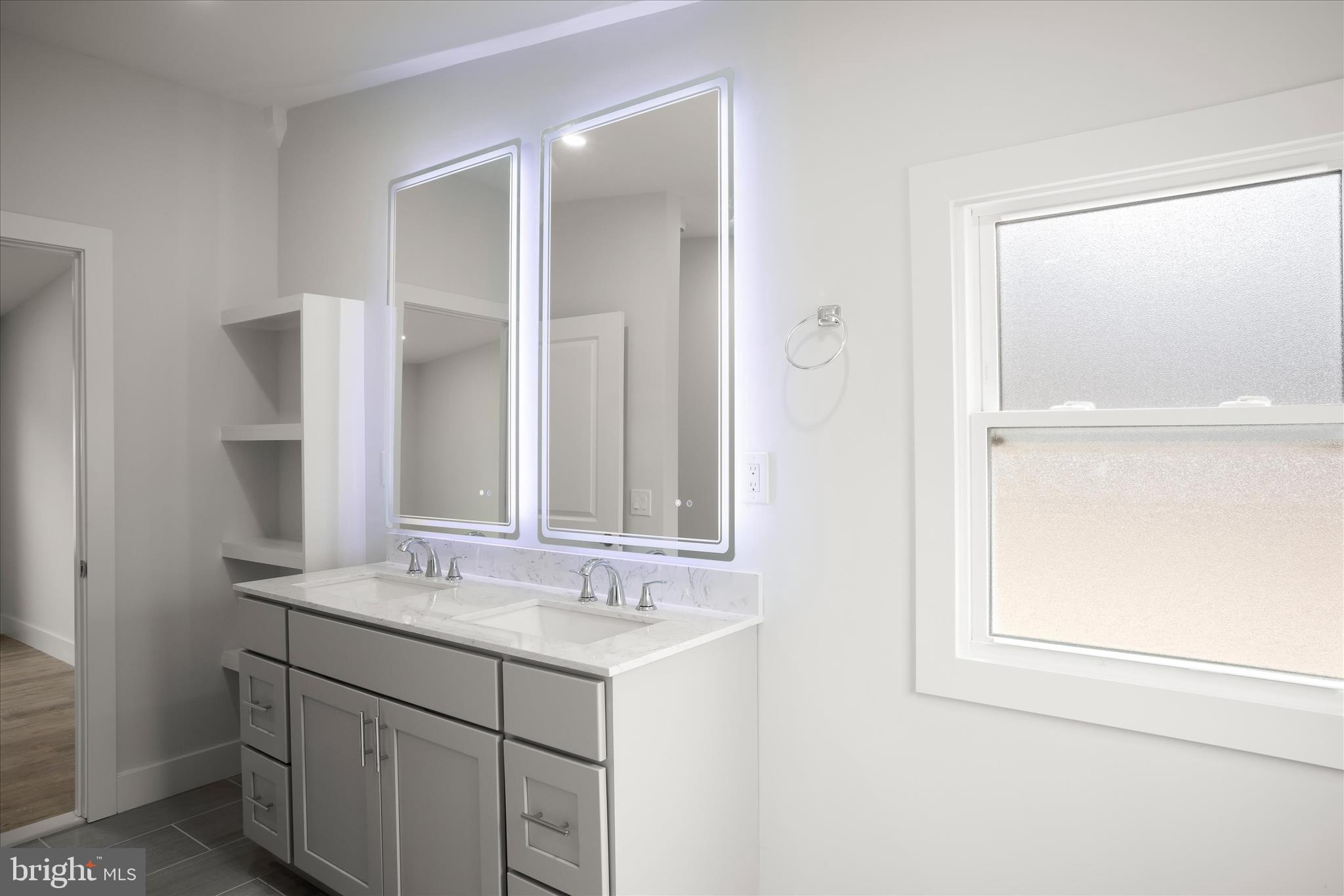 SHADY PARK - Residential