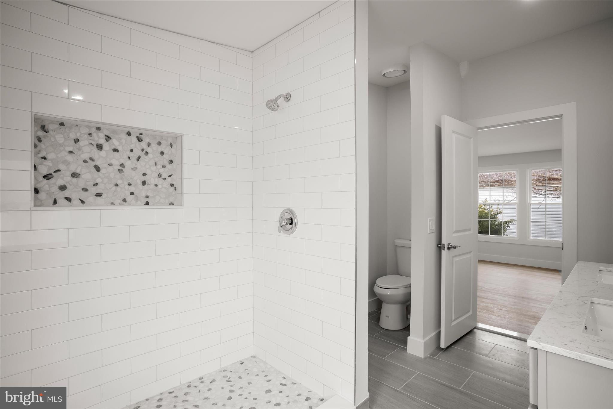 SHADY PARK - Residential