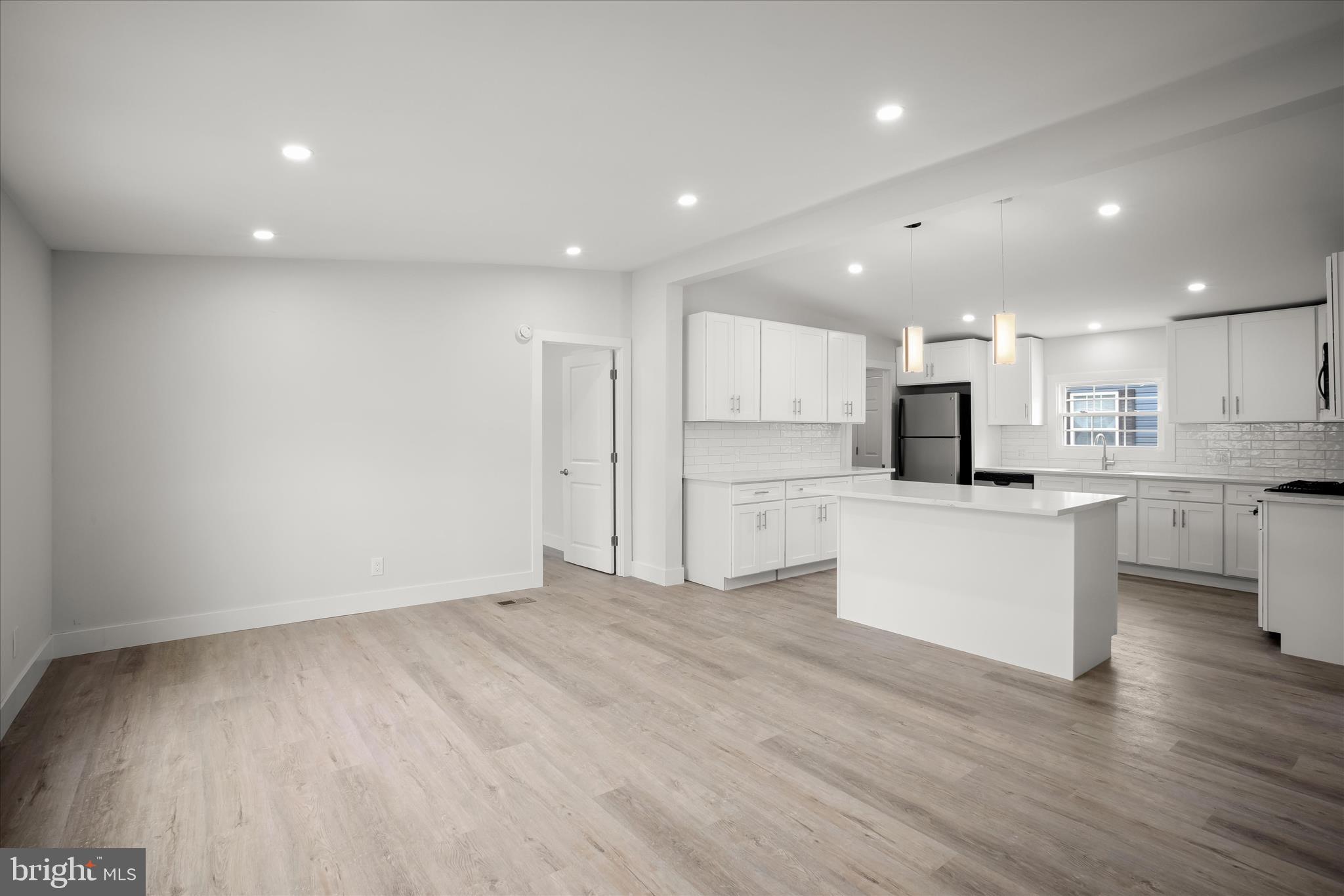 SHADY PARK - Residential