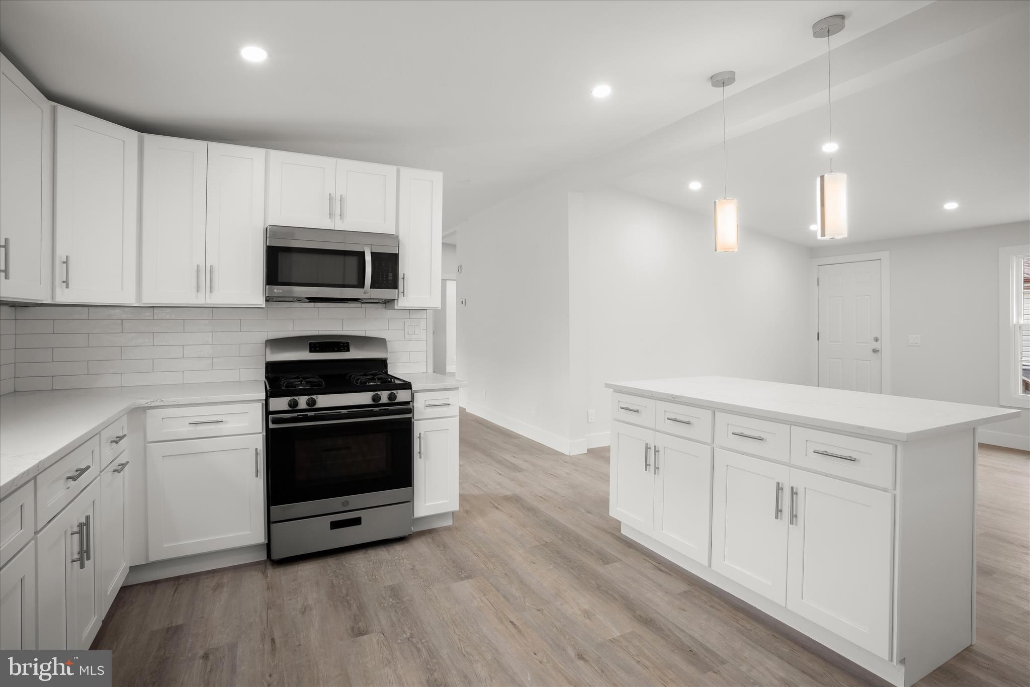 SHADY PARK - Residential