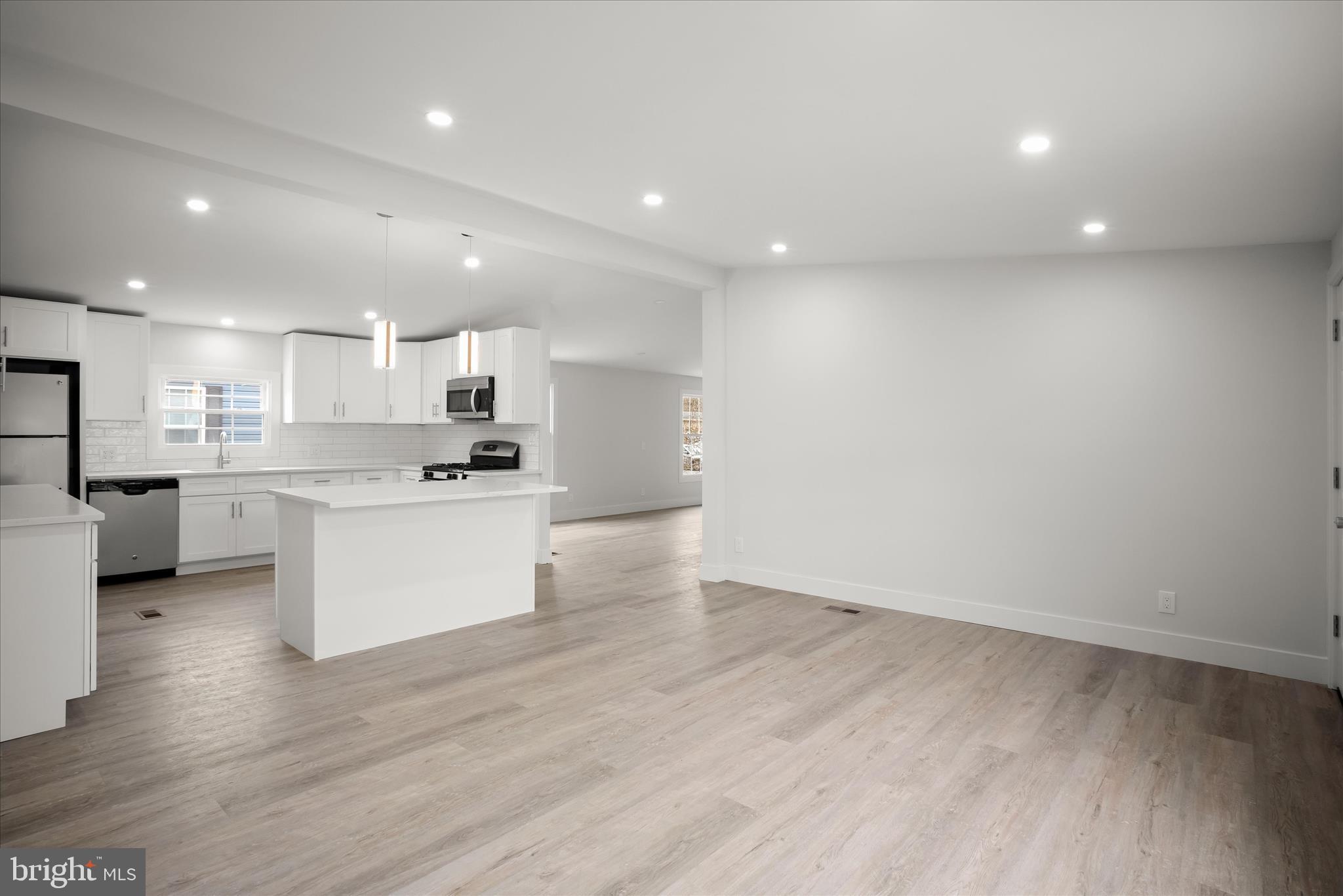 SHADY PARK - Residential