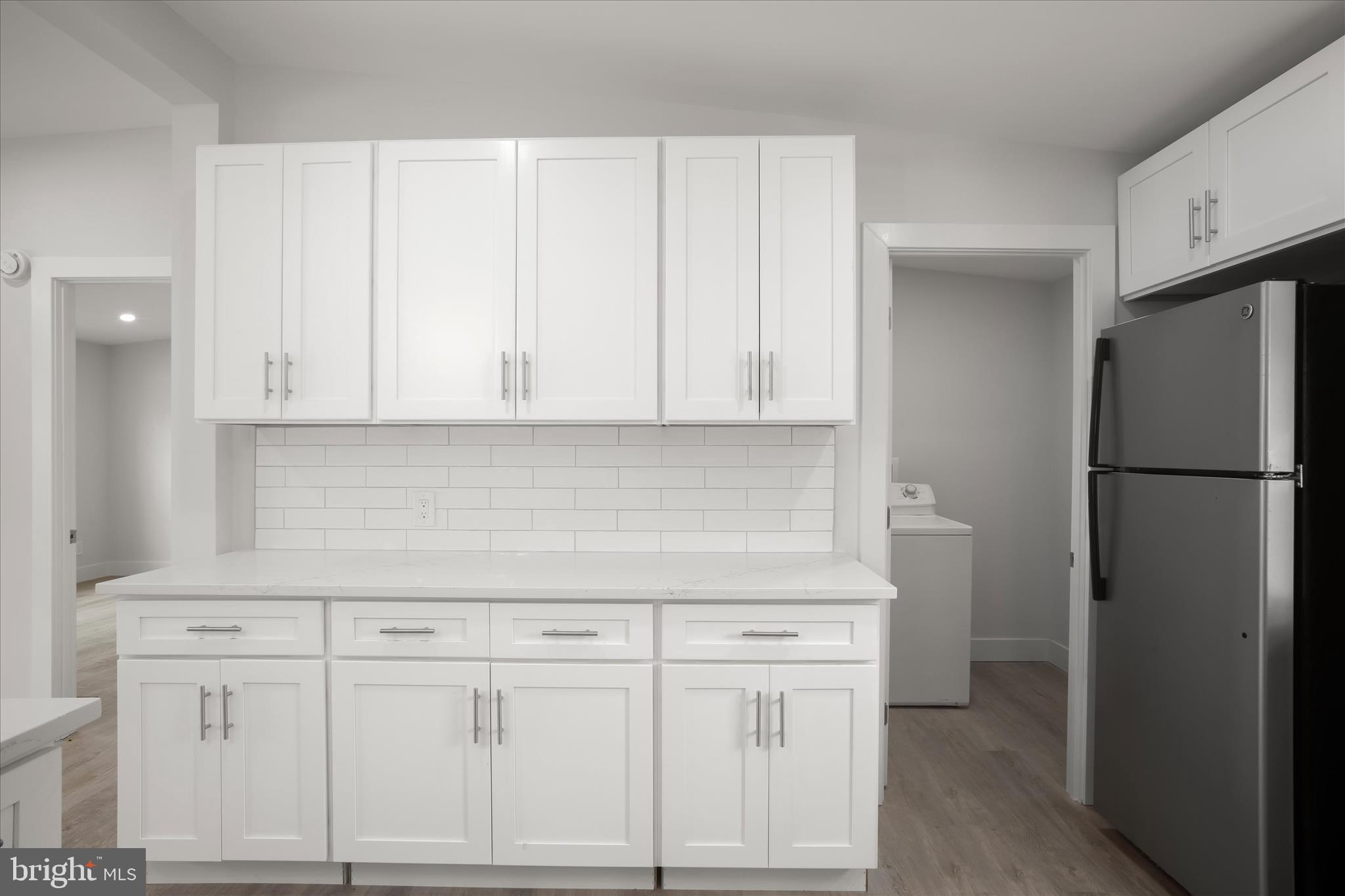 SHADY PARK - Residential