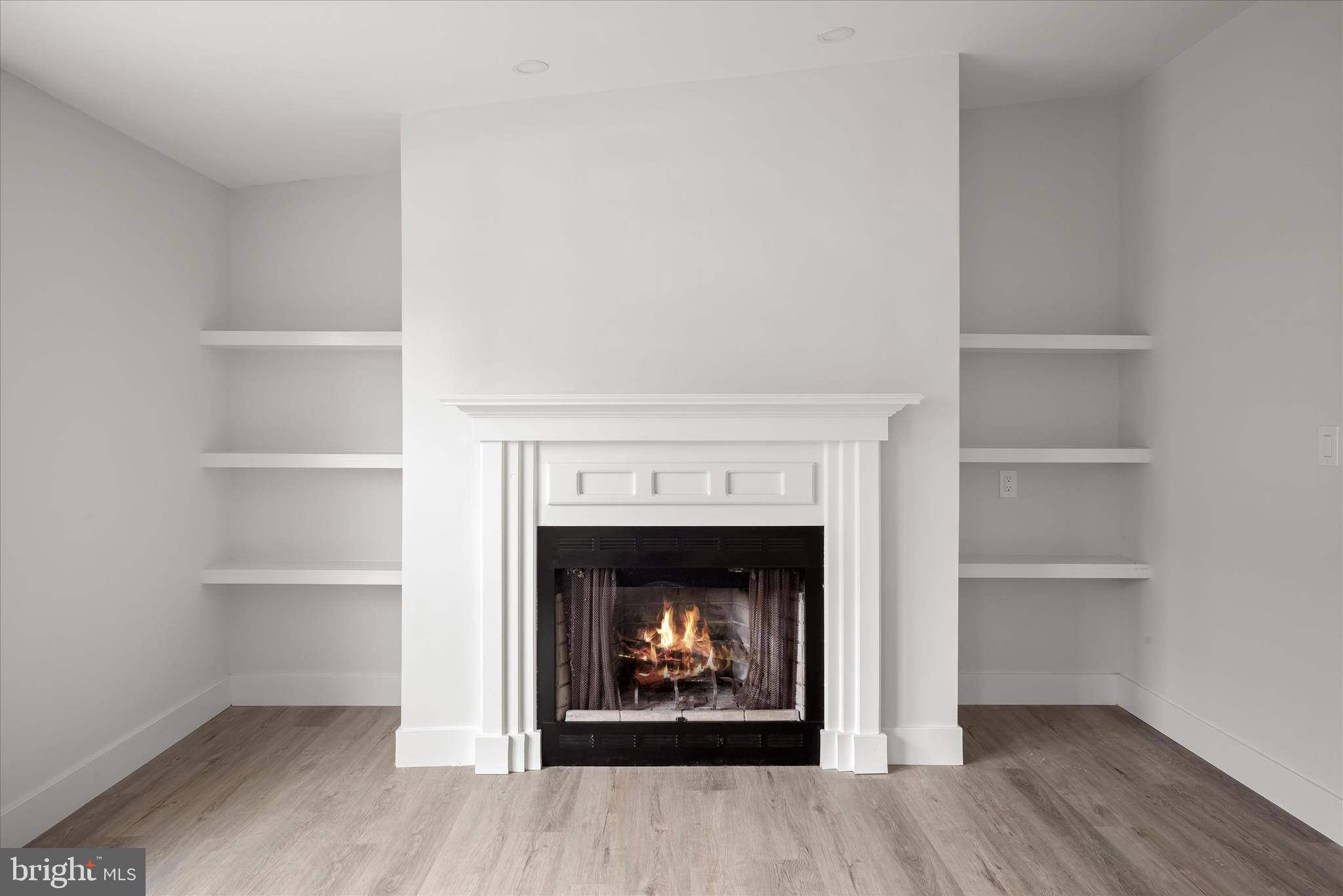 SHADY PARK - Residential