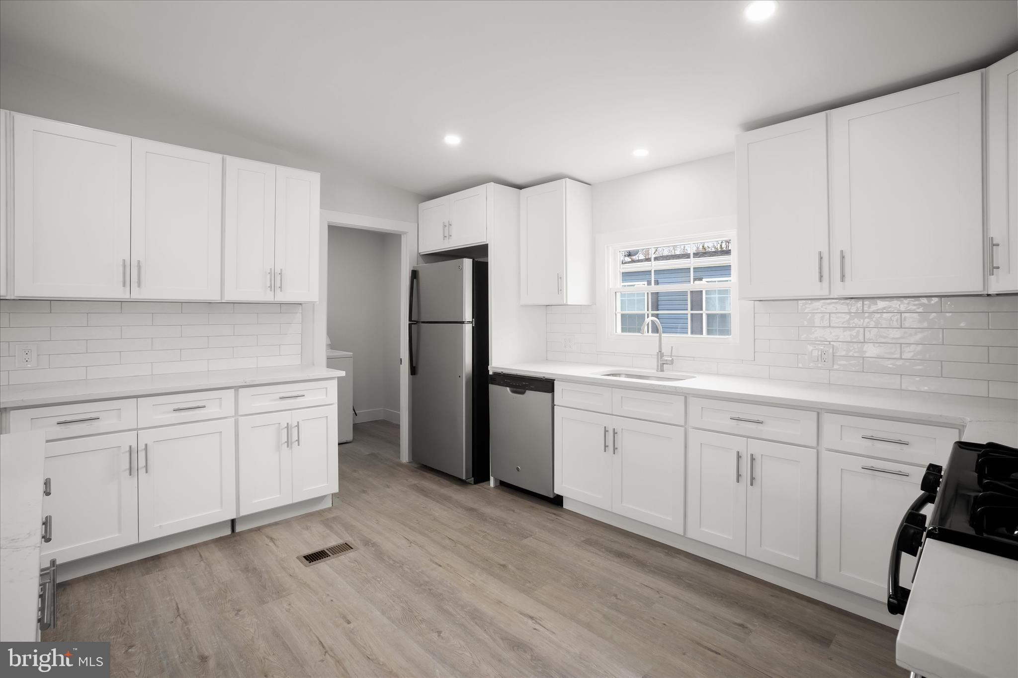 SHADY PARK - Residential