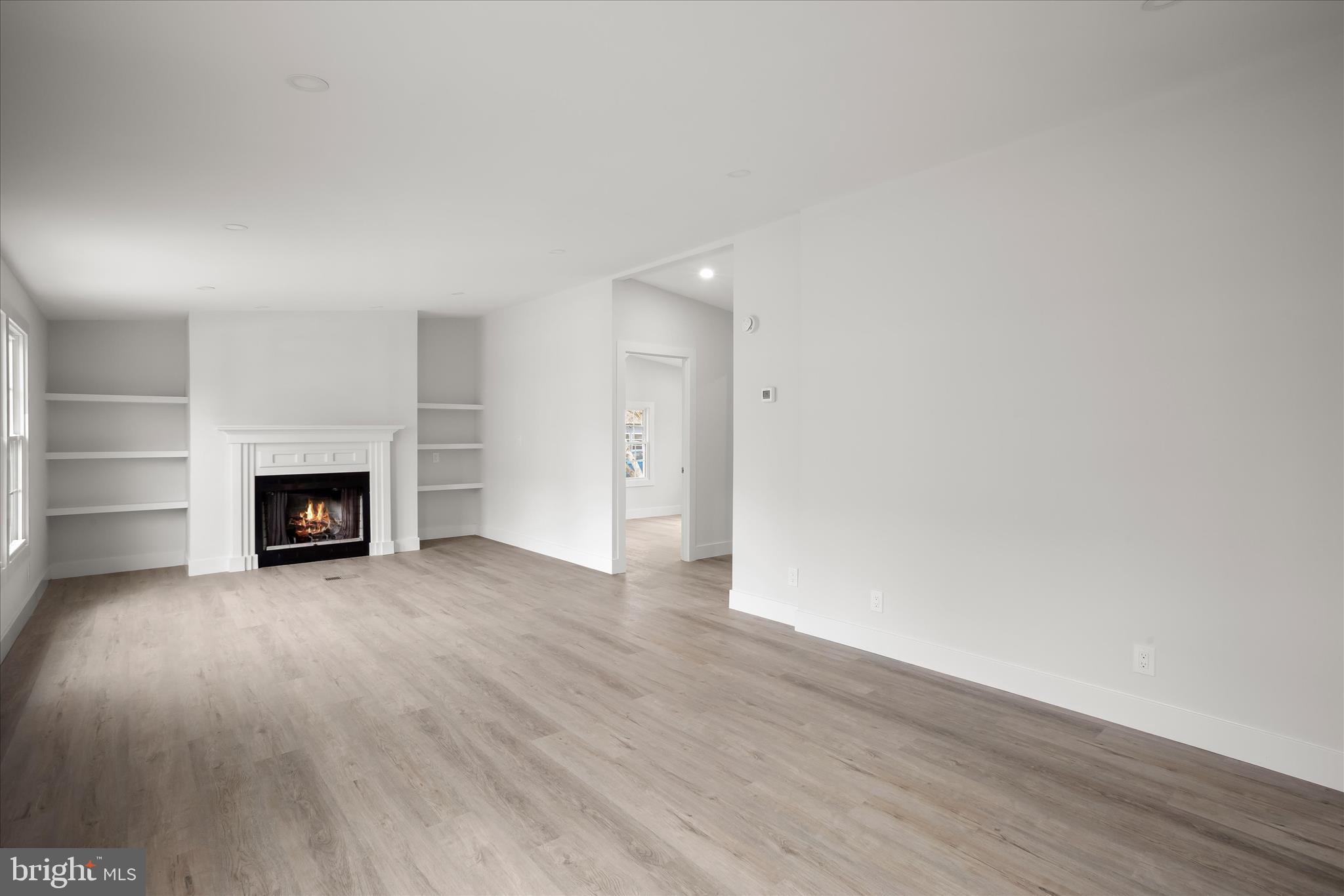 SHADY PARK - Residential