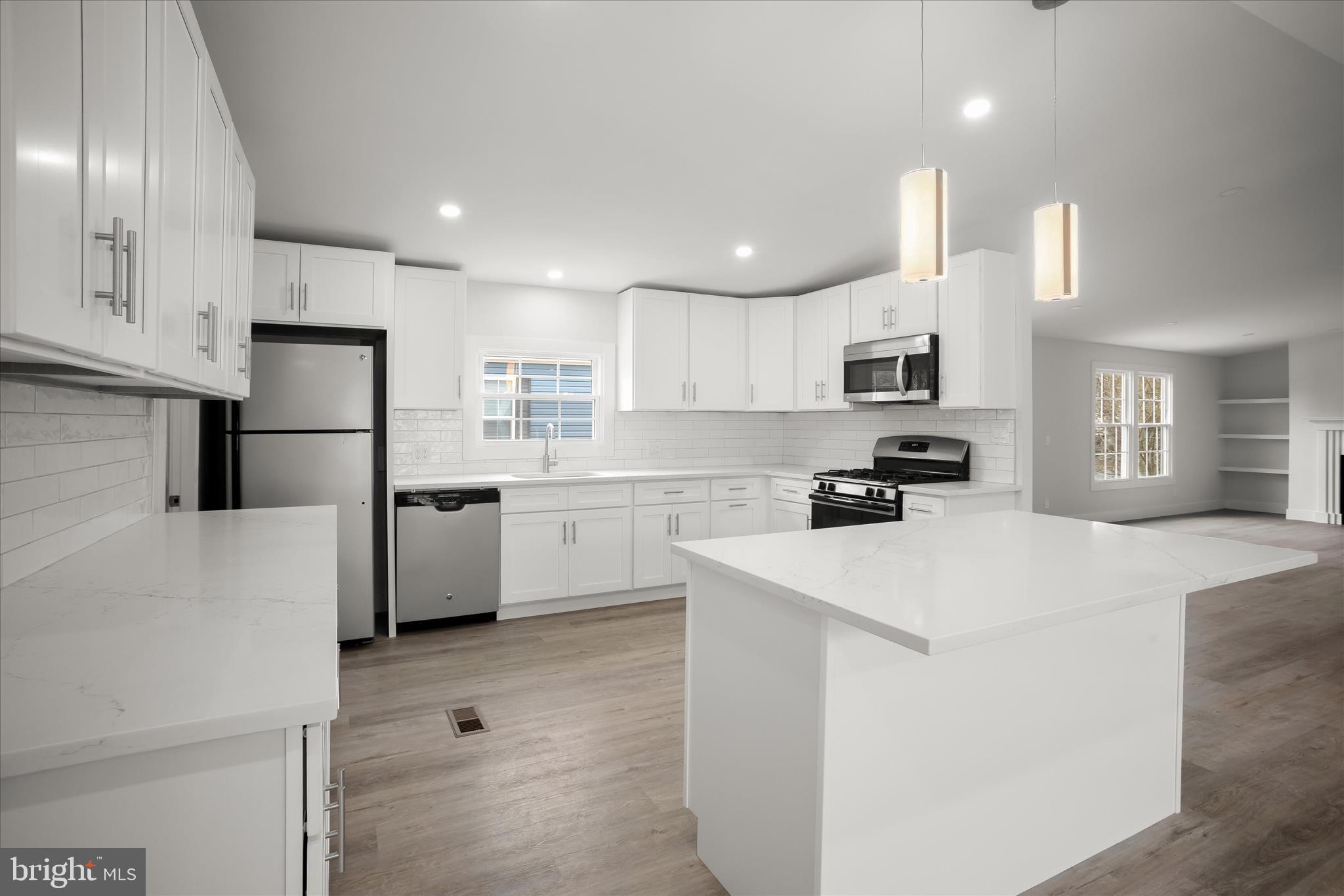 SHADY PARK - Residential