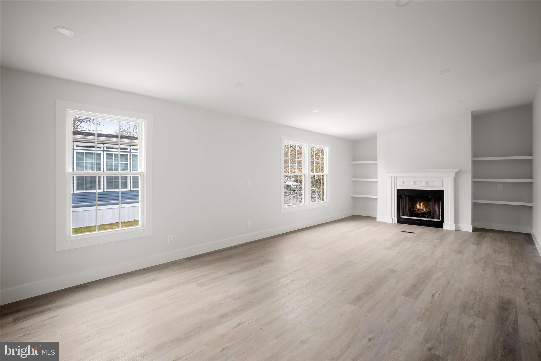 SHADY PARK - Residential