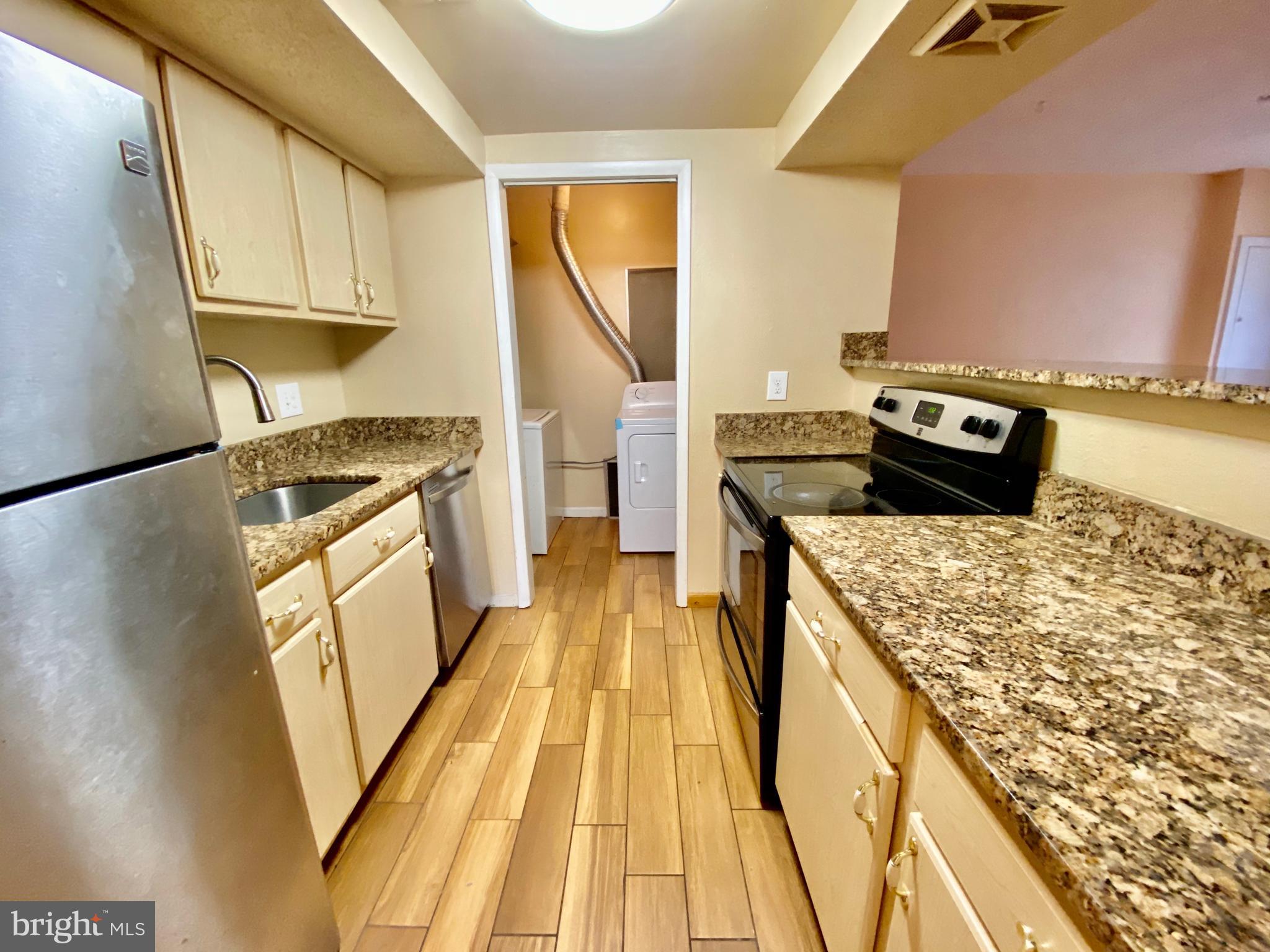 8864 WALUTES CIRCLE C