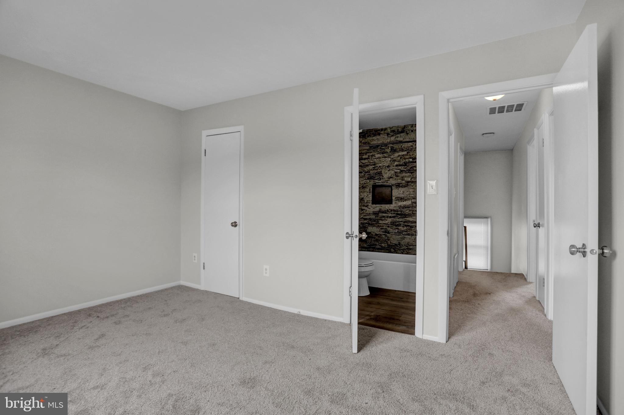 WATER GATE - Residential Lease