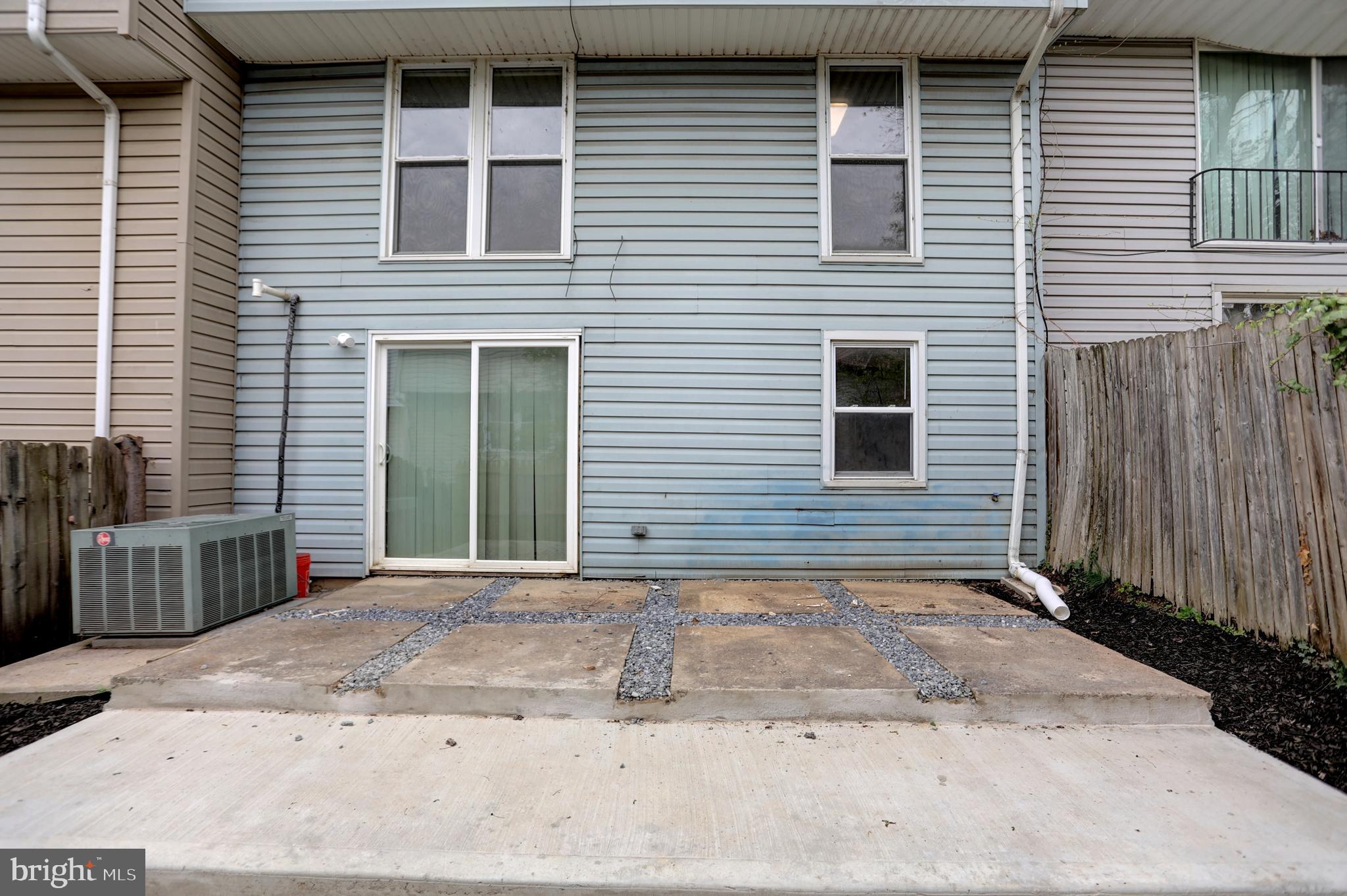 WATER GATE - Residential Lease