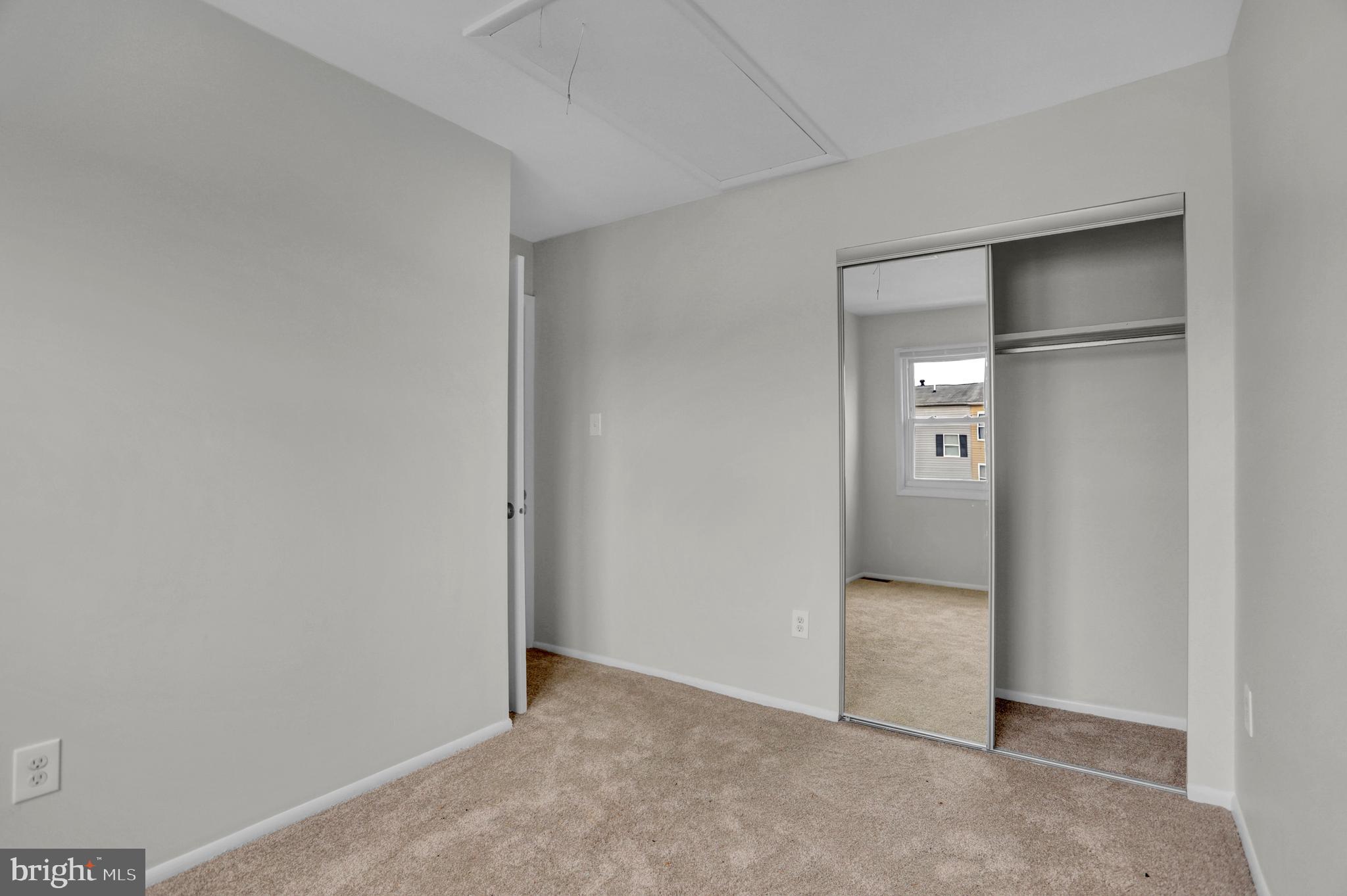 WATER GATE - Residential Lease