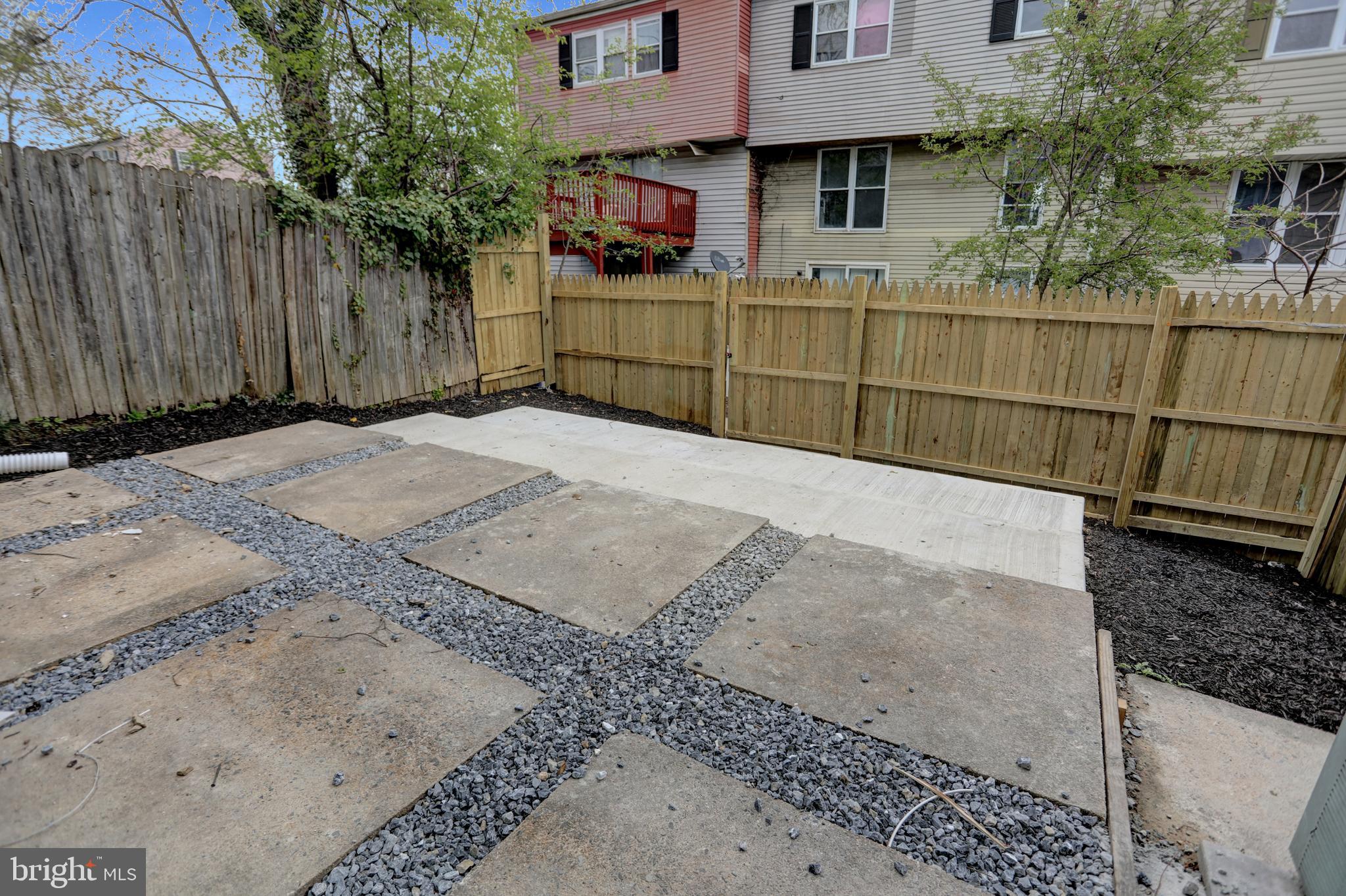 WATER GATE - Residential Lease