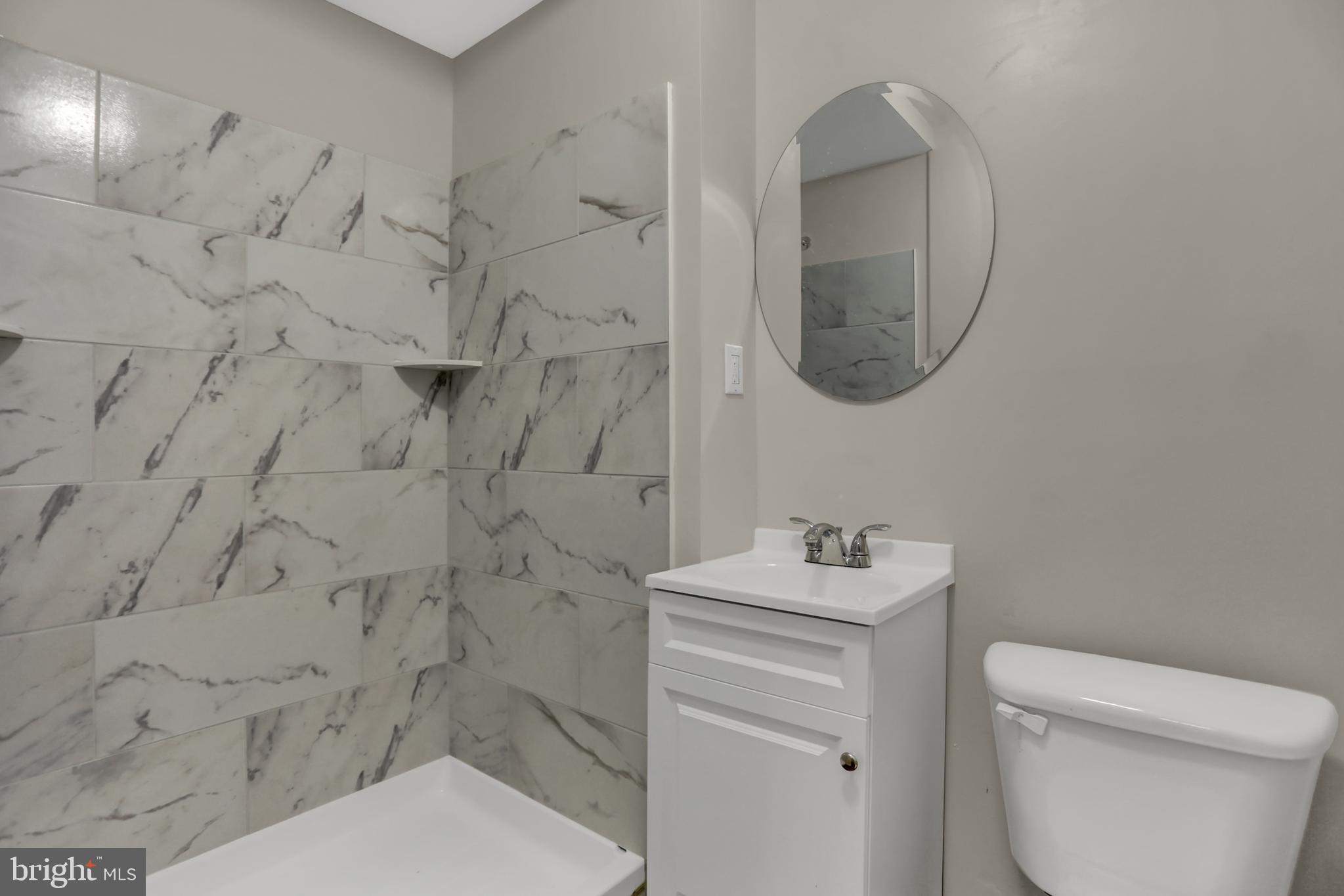 WATER GATE - Residential Lease