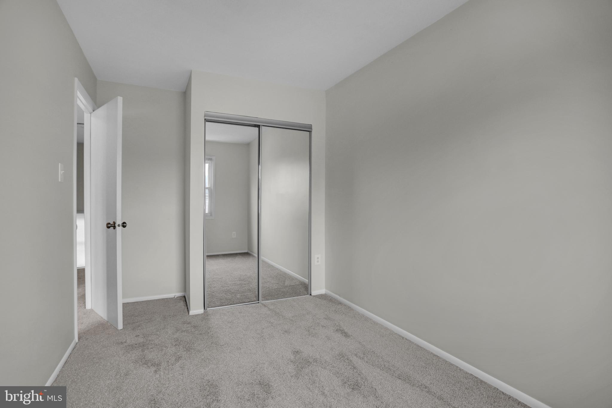 WATER GATE - Residential Lease