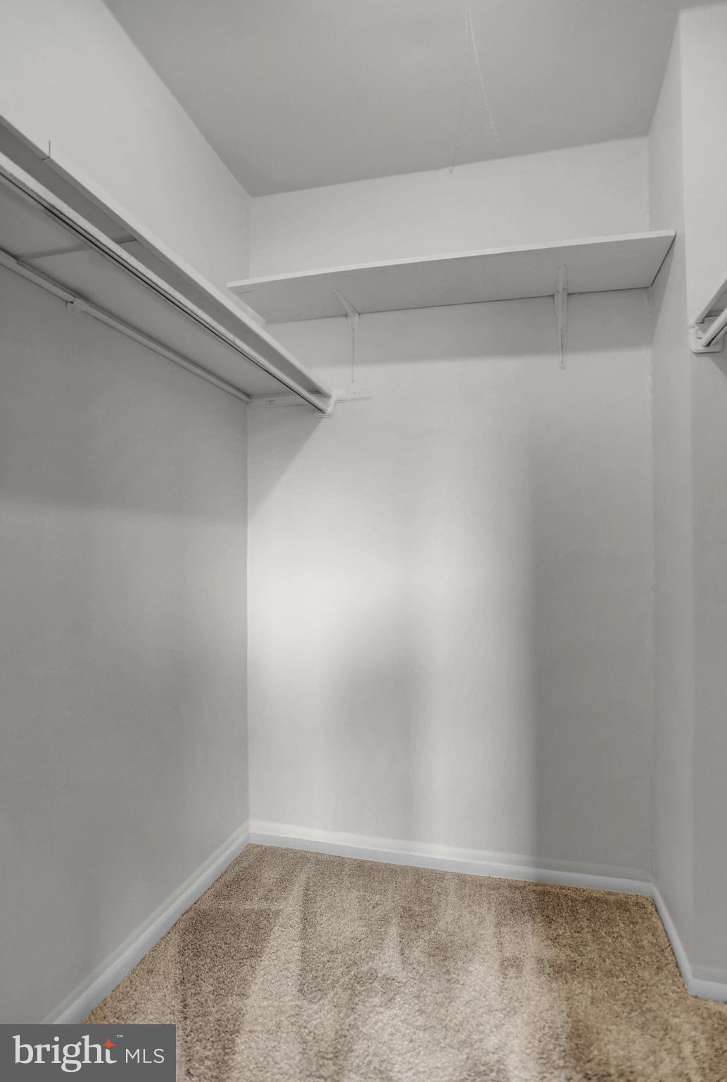 WATER GATE - Residential Lease